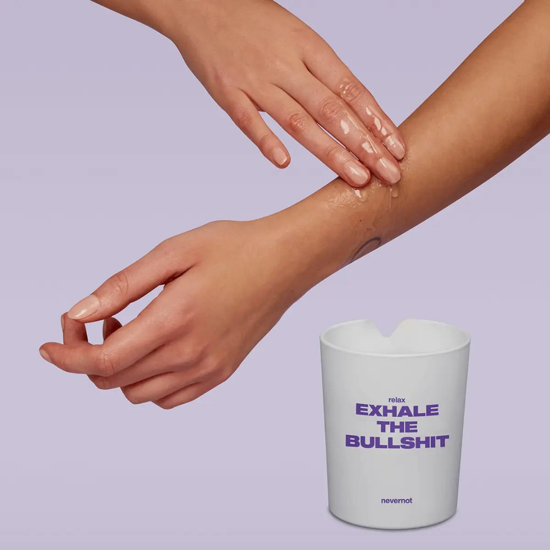 nevernot Relax Duft- & Massagekerze – Bild 4