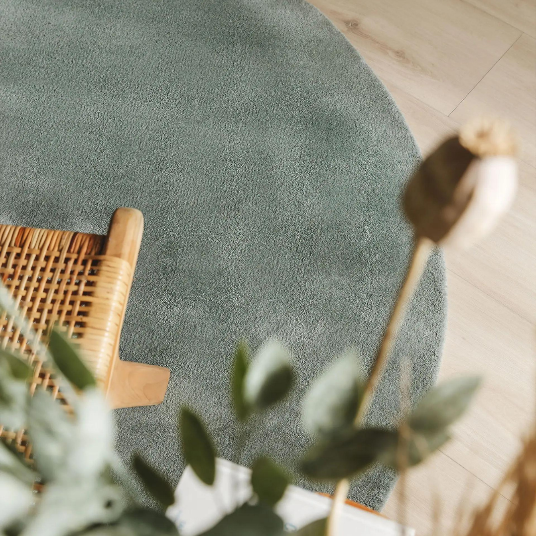 Wool Rug Bent Round
