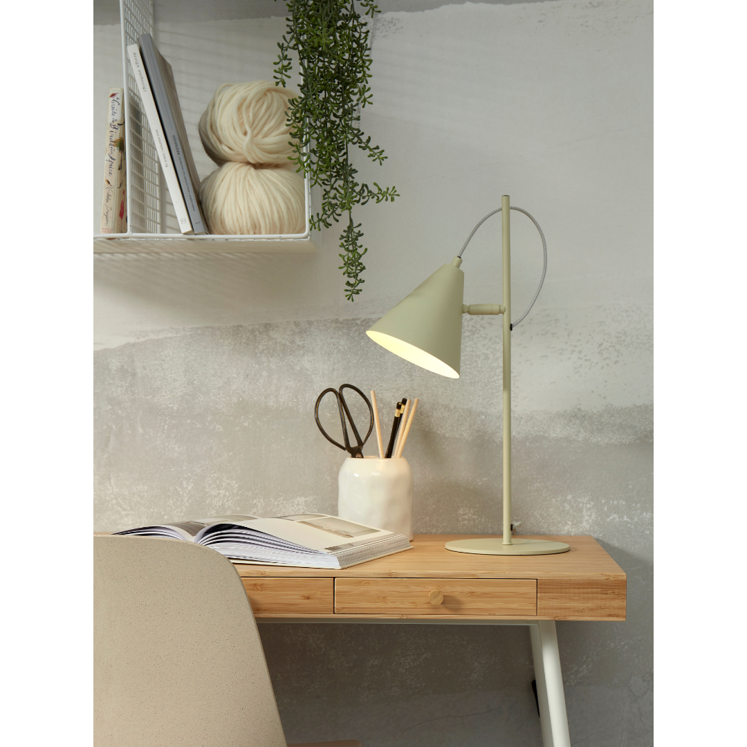 Tischlampe Lisbon spitzer Schirm