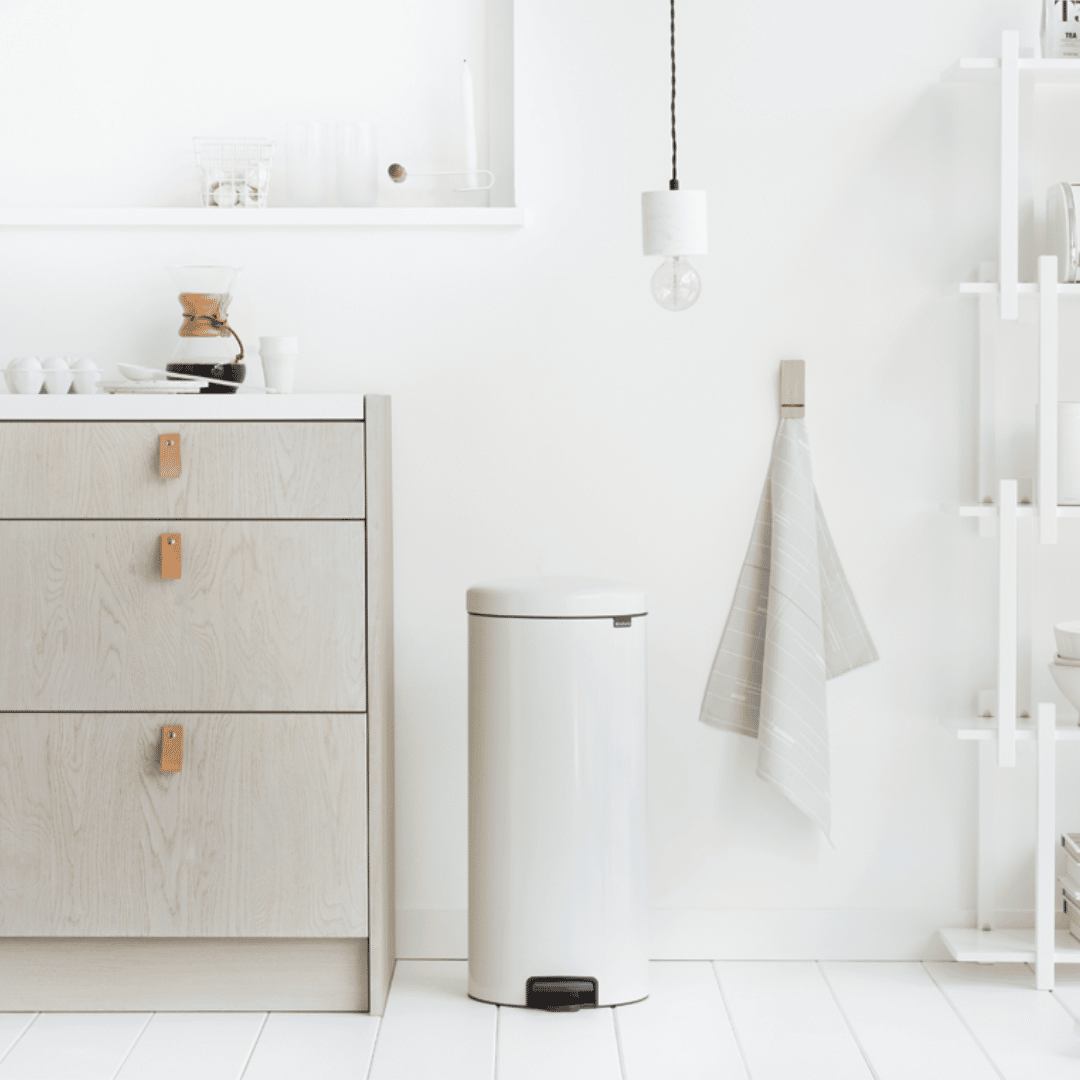 Brabantia NewIcon Treteimer 30l Weiß B-Ware