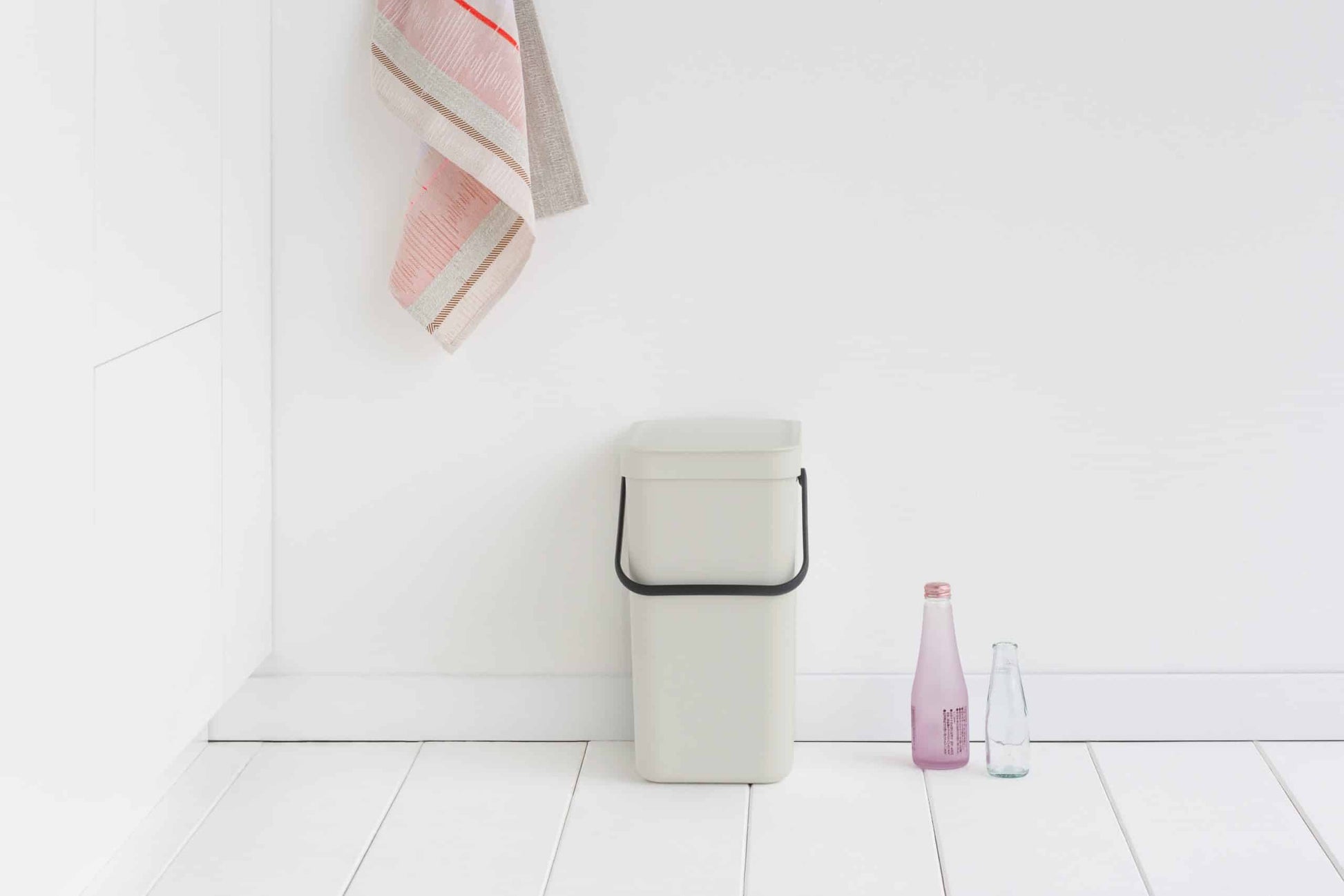 Brabantia Sort & Go Abfallbehälter 12l – Bild 5