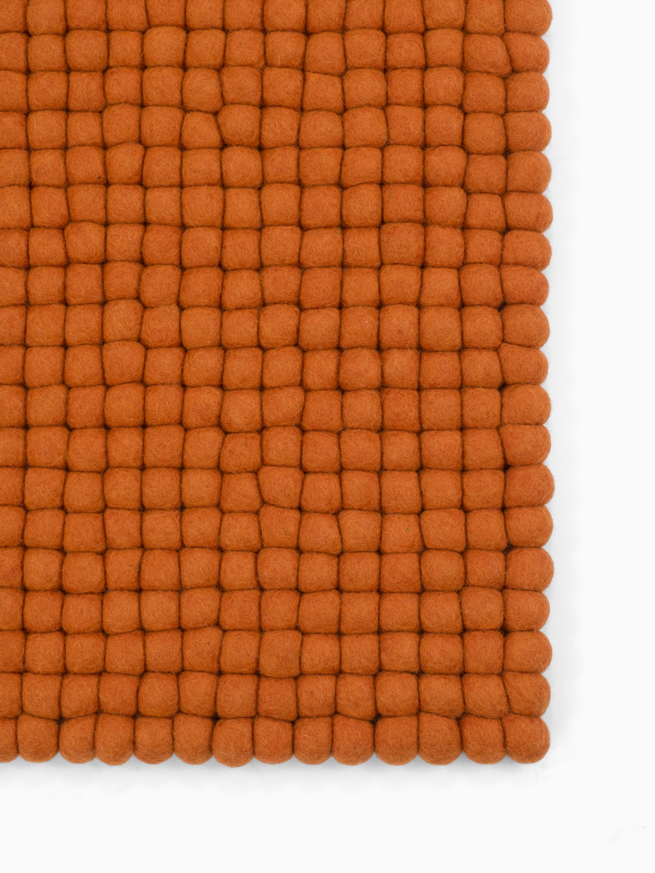 myfelt Dieter Filzkugelteppich aus Schurwolle – Bild 7