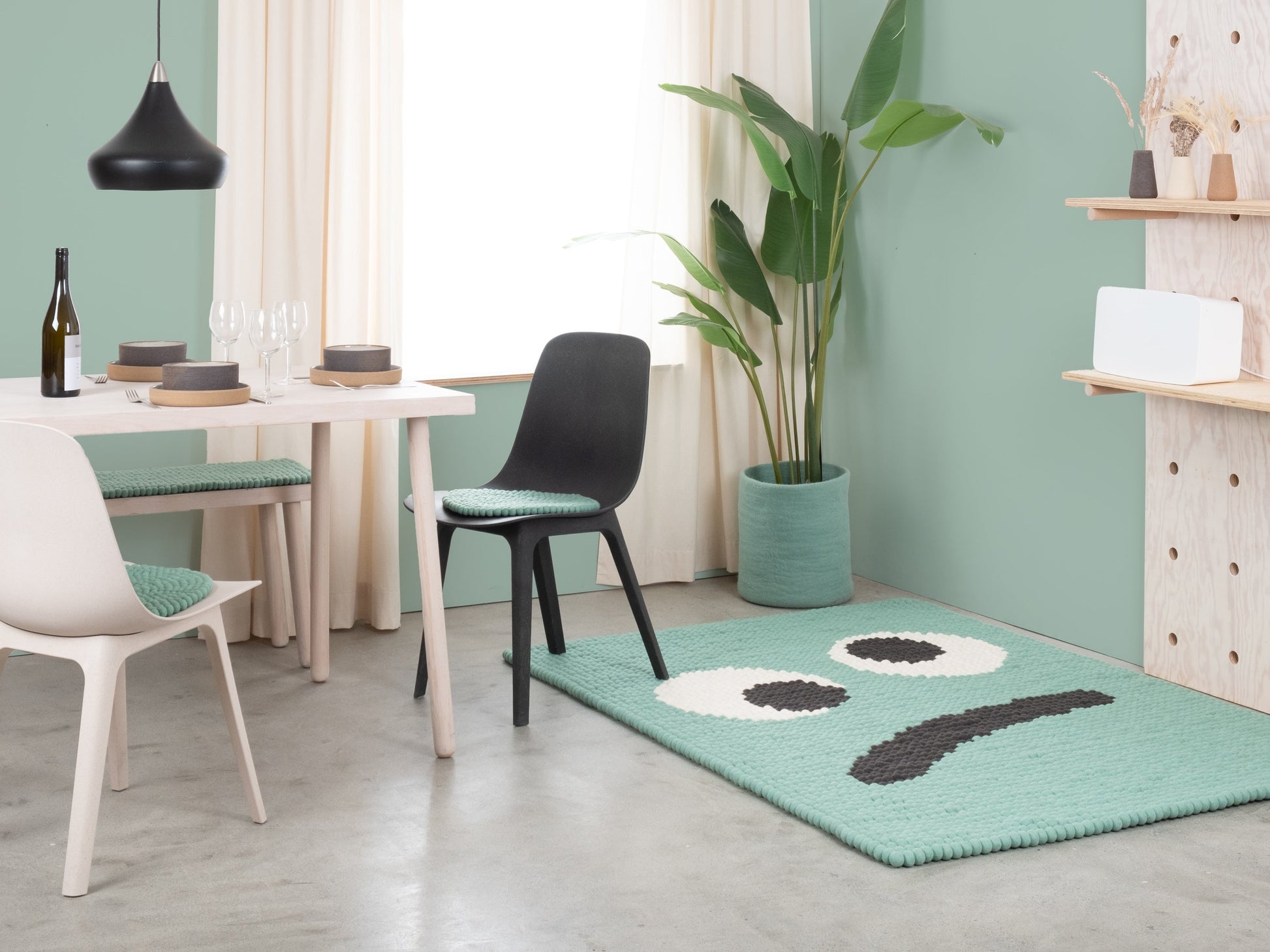 myfelt Heinz Filzkugelteppich aus Schurwolle – Bild 3