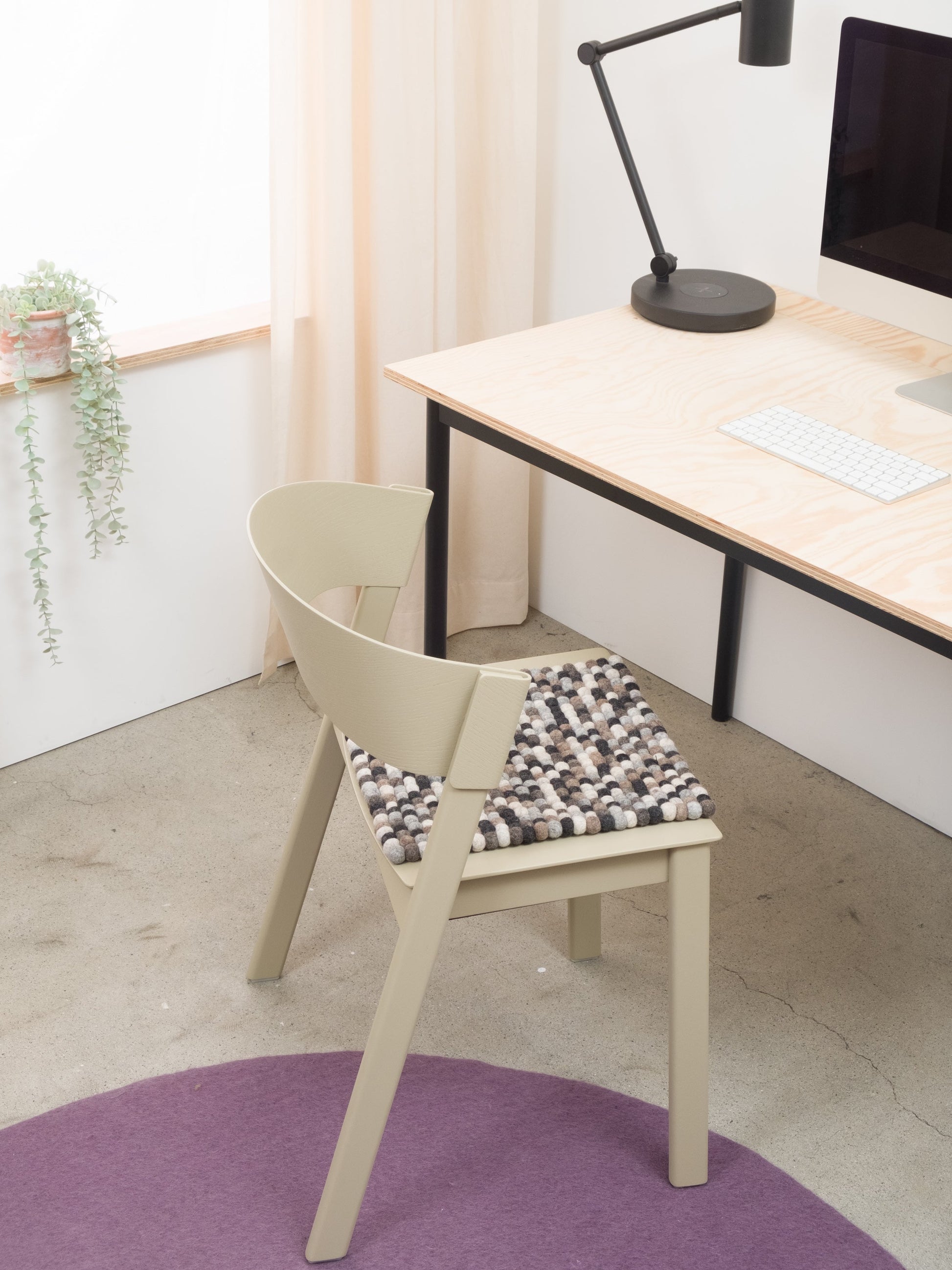myfelt Néla Sitzkissen aus Schurwolle – Bild 5