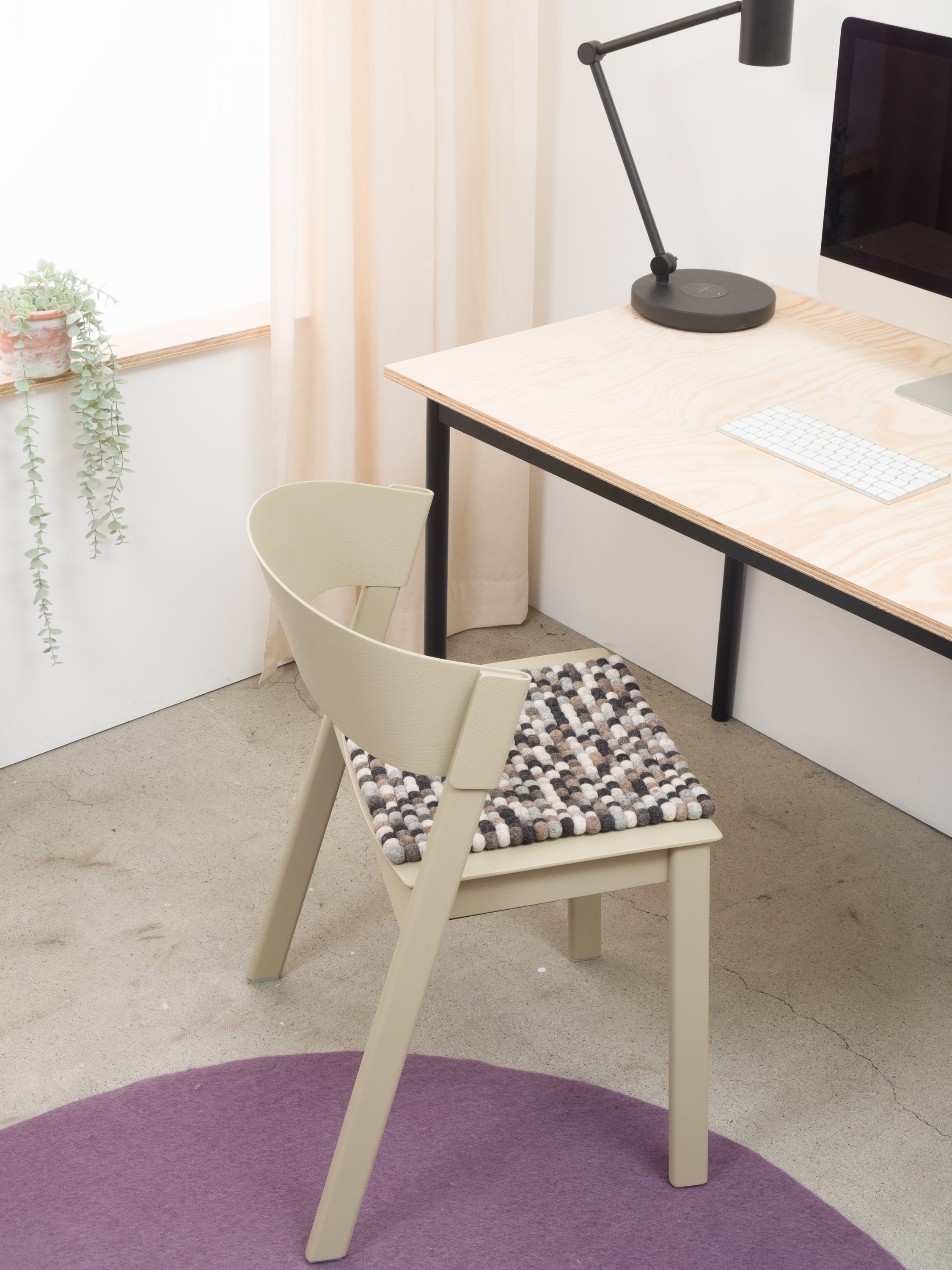 myfelt Néla Sitzkissen aus Schurwolle – Bild 5
