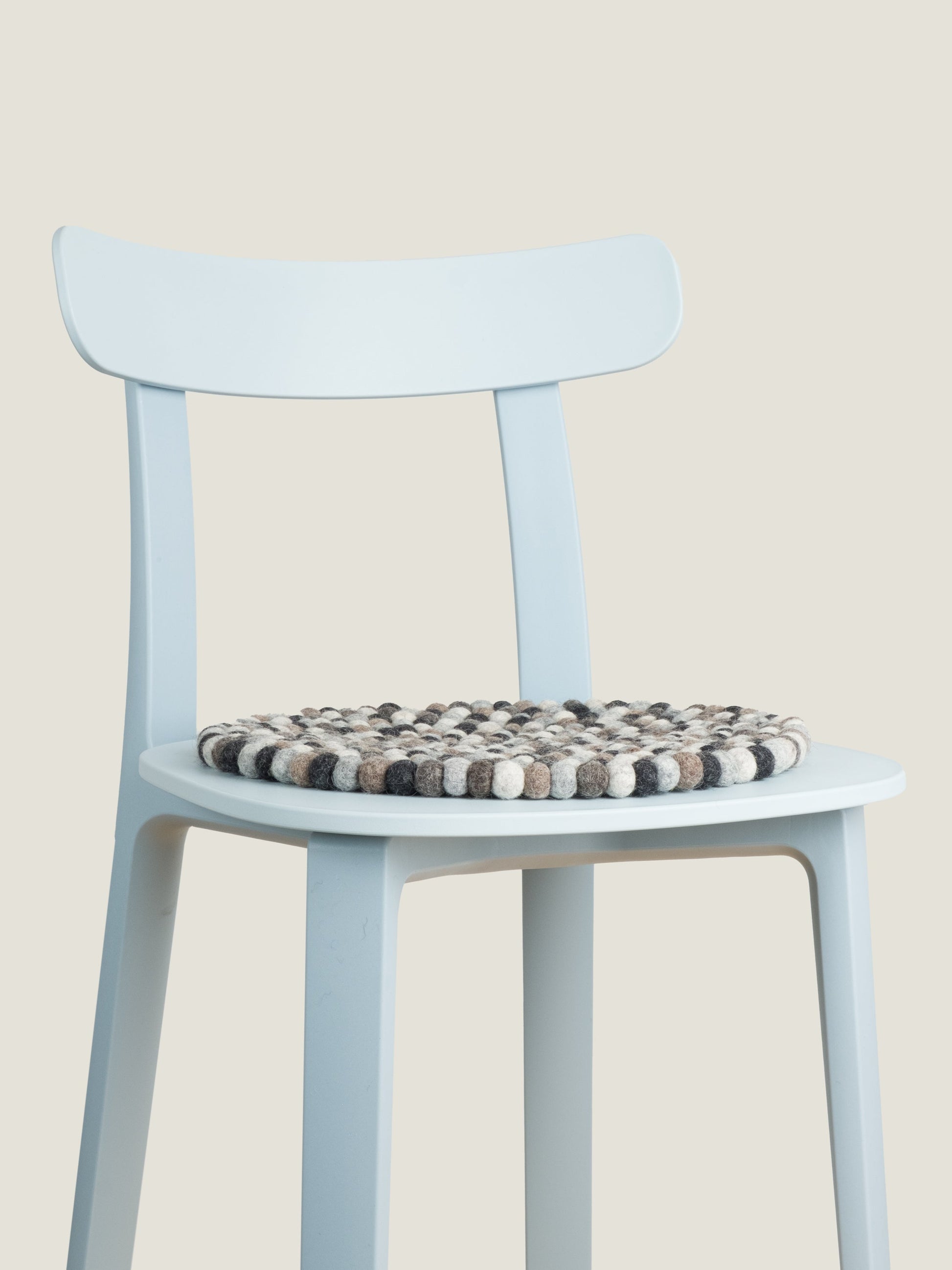 myfelt Néla Sitzkissen aus Schurwolle – Bild 6