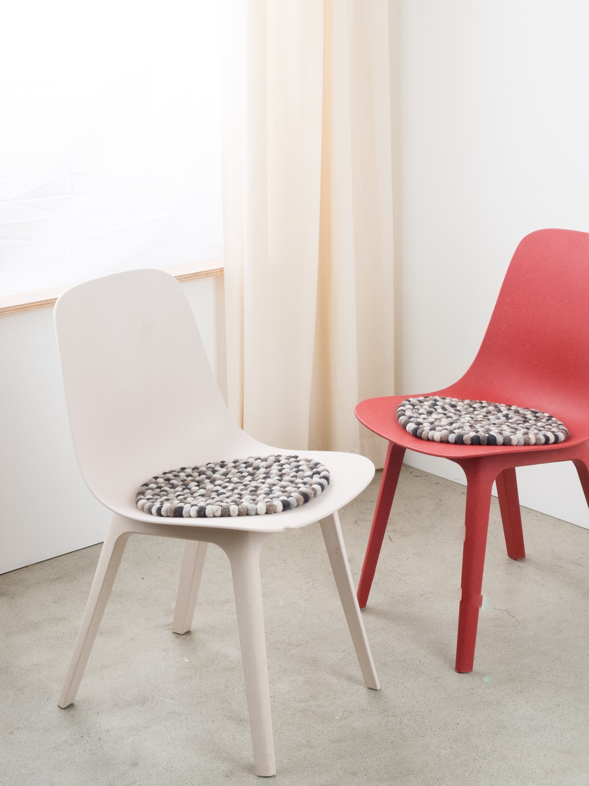 myfelt Néla Sitzkissen aus Schurwolle – Bild 9