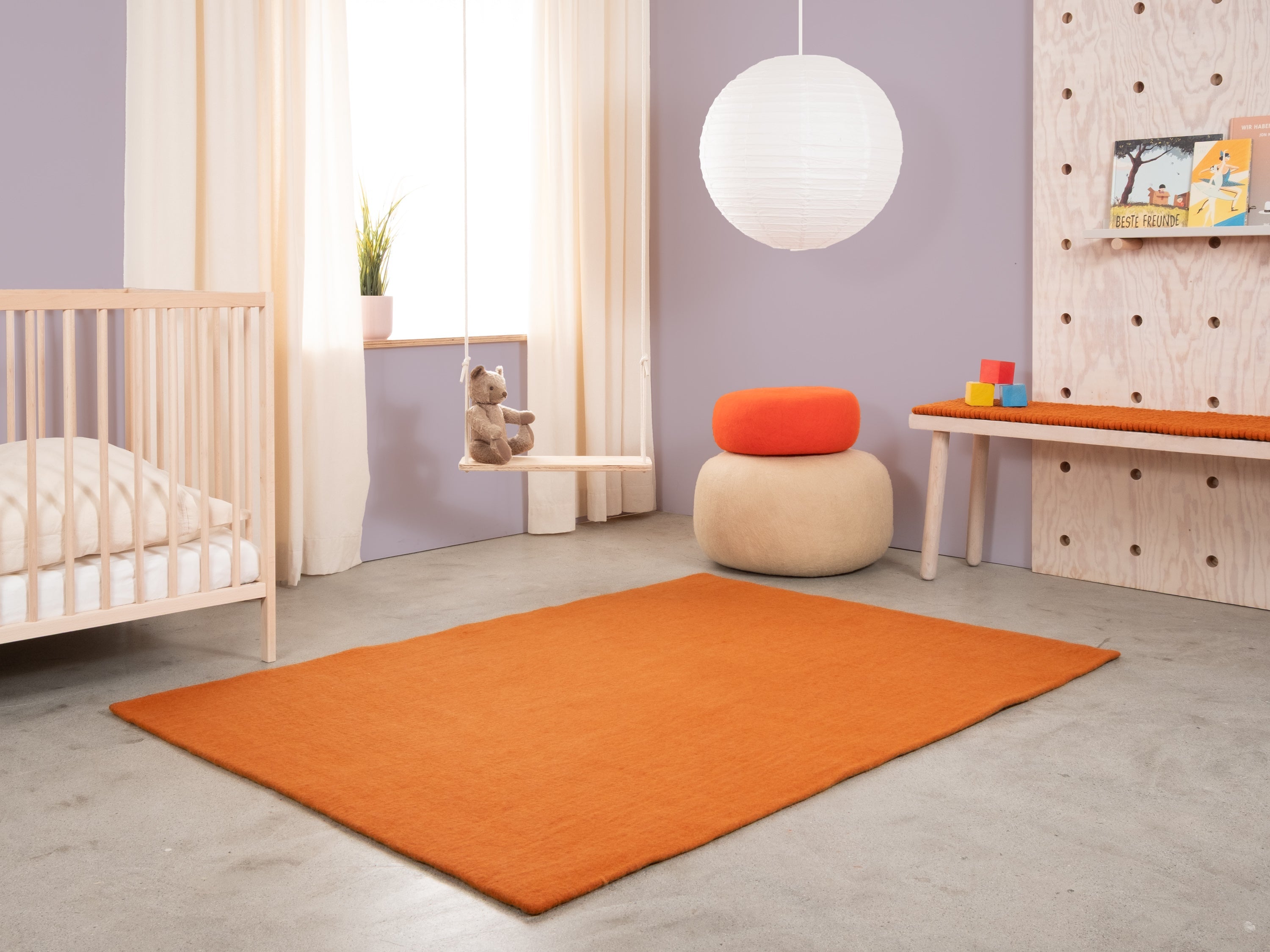 myfelt Afra Filzkugelteppich Orange aus Schurwolle – Bild 4