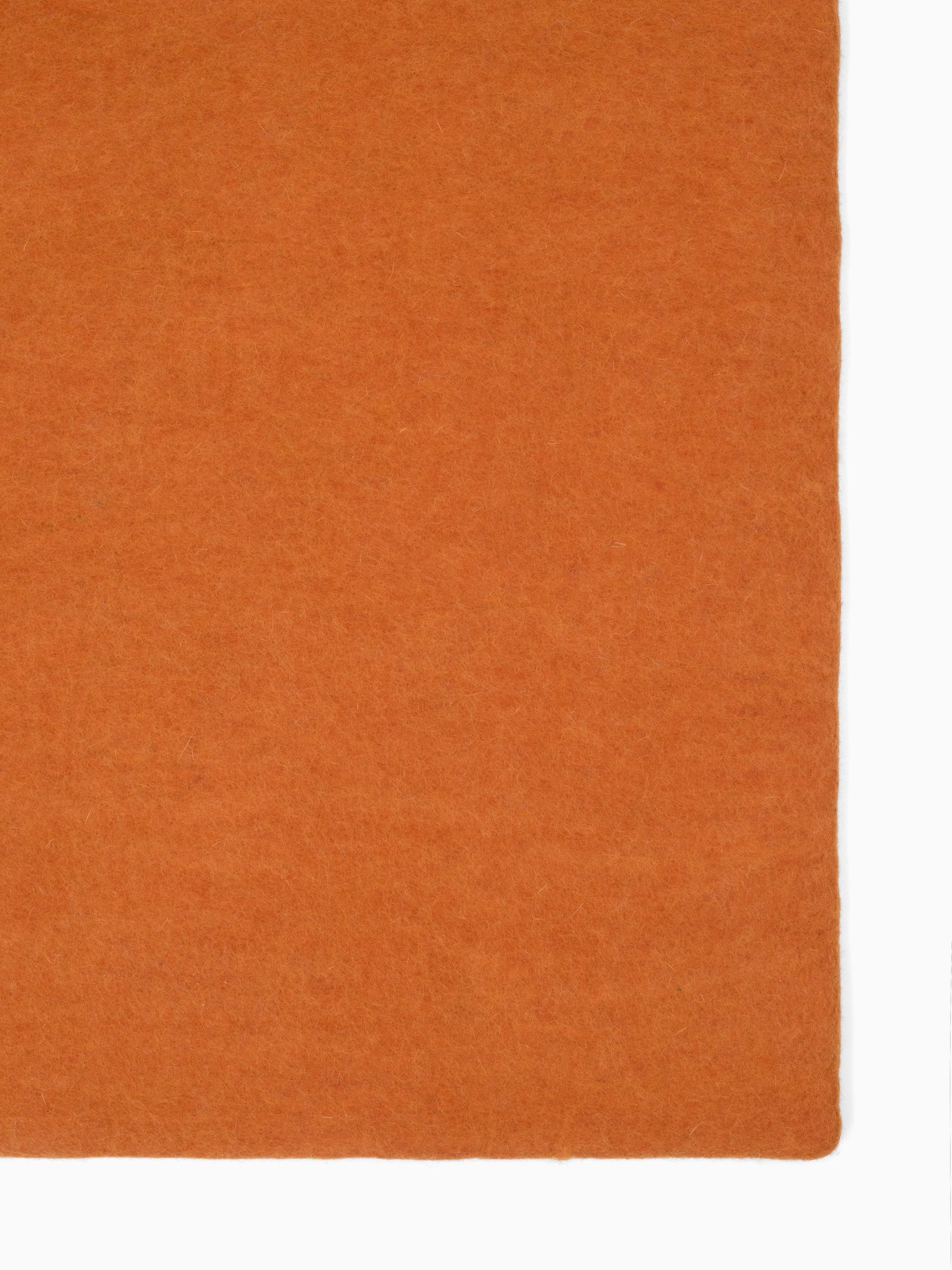 myfelt Afra Filzkugelteppich Orange aus Schurwolle – Bild 5