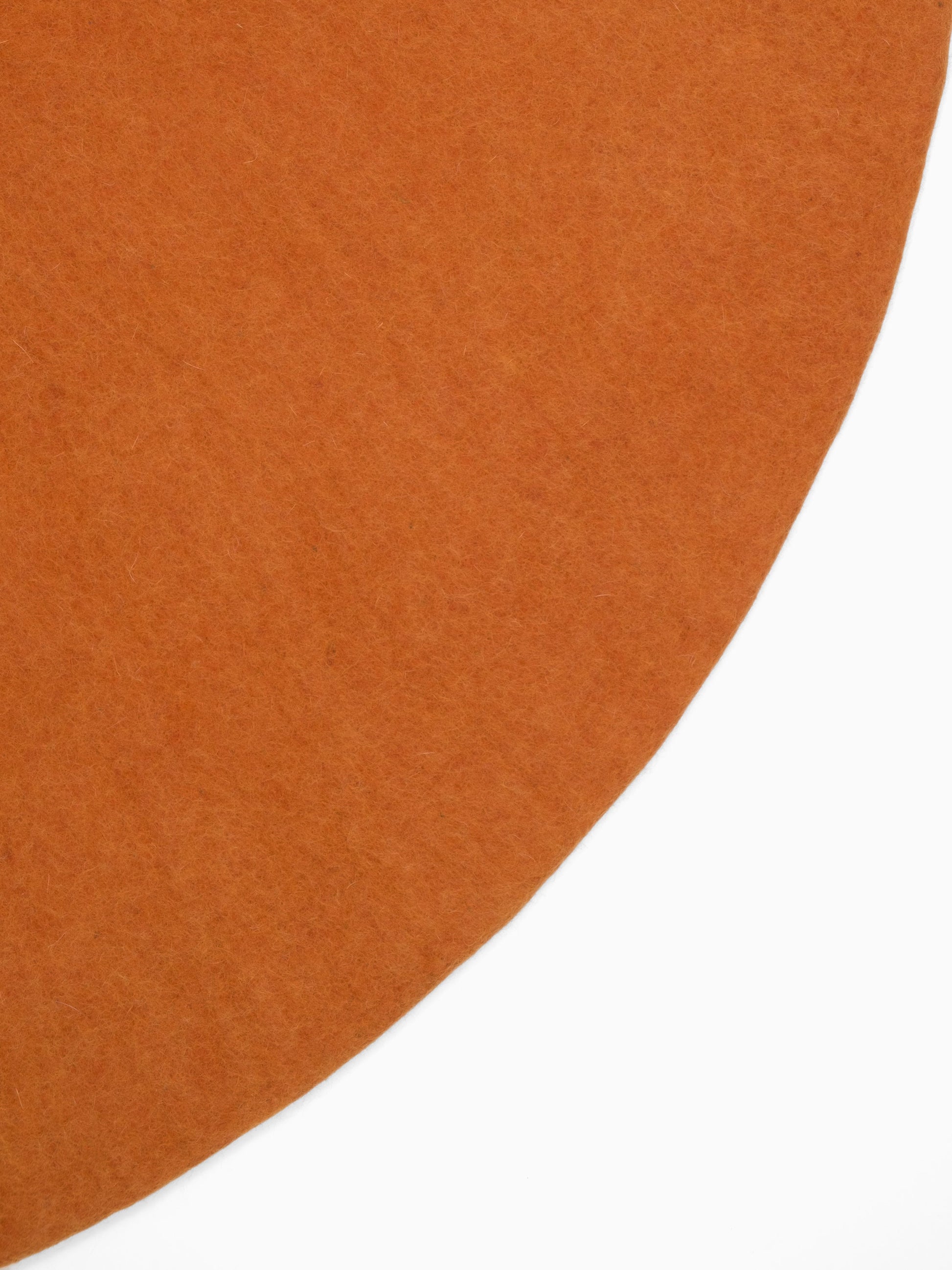 myfelt Afra Filzkugelteppich Orange aus Schurwolle – Bild 6