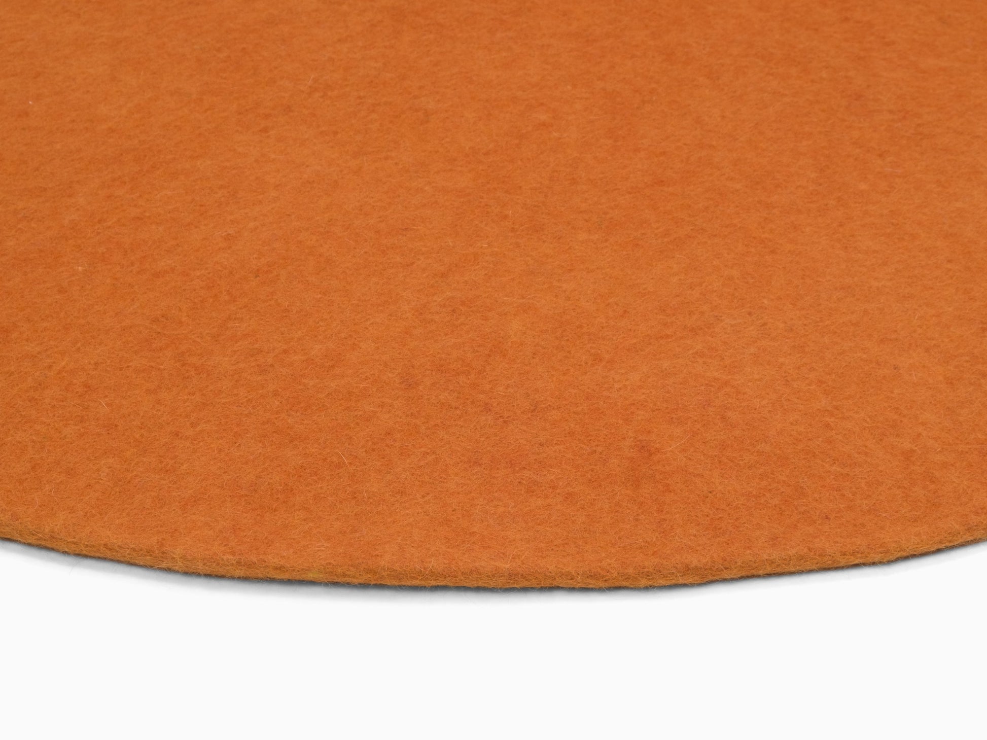myfelt Afra Filzkugelteppich Orange aus Schurwolle – Bild 5