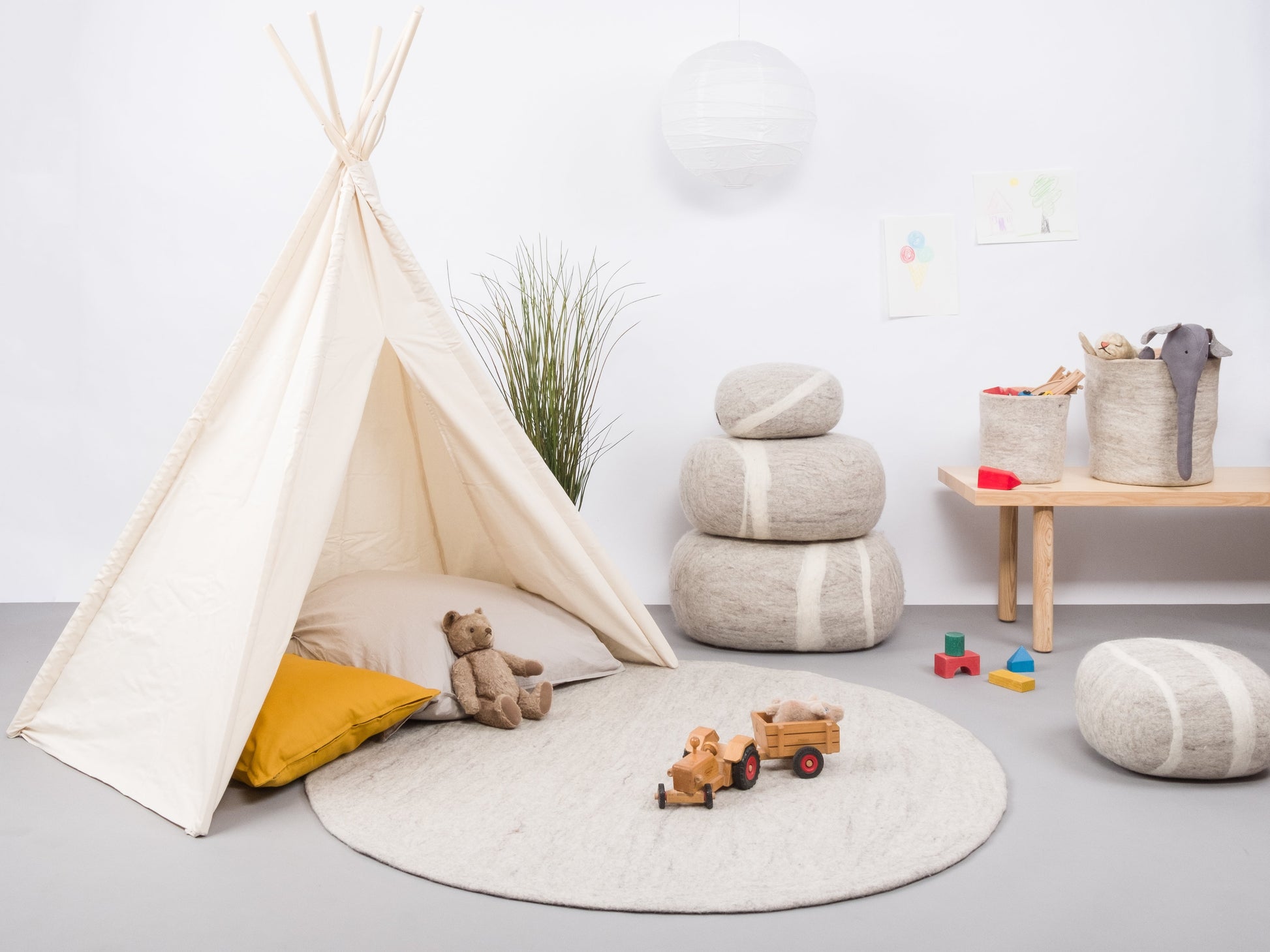 myfelt Béla Filzkugelteppich Beige aus Schurwolle – Bild 5