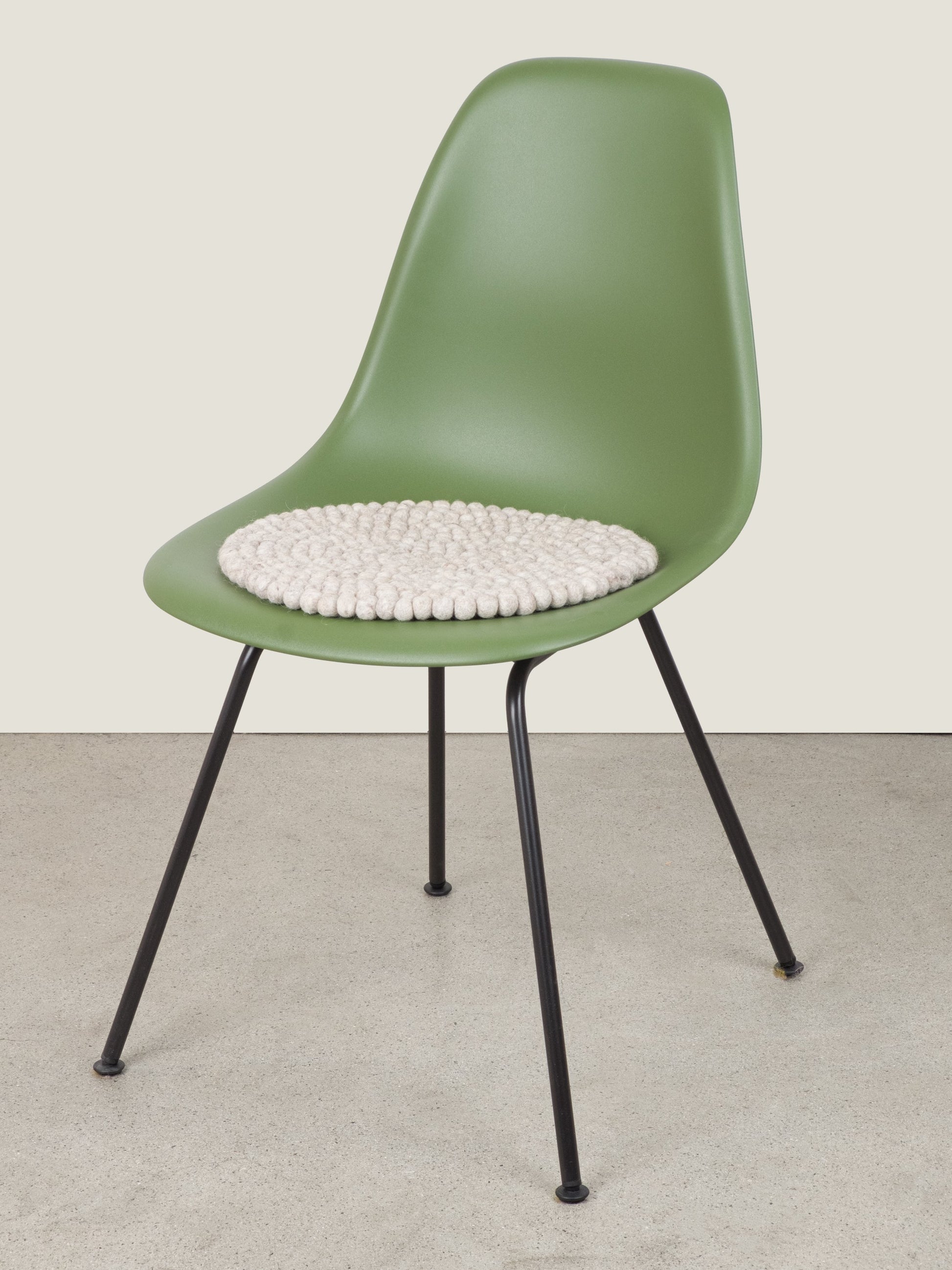 myfelt Béla Sitzkissen aus Schurwolle – Bild 6