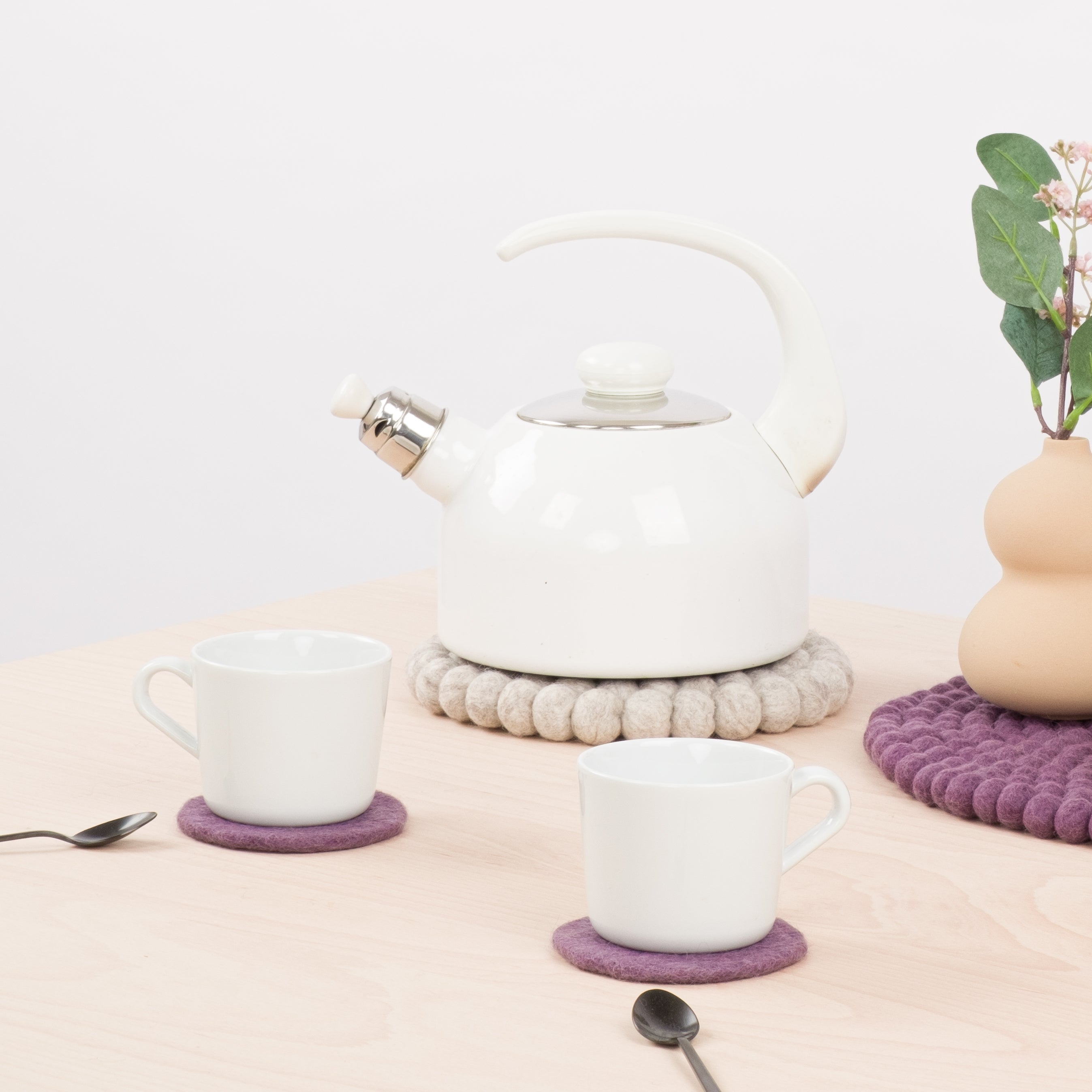 myfelt Béla Untersetzer Beige aus Schurwolle – Bild 6