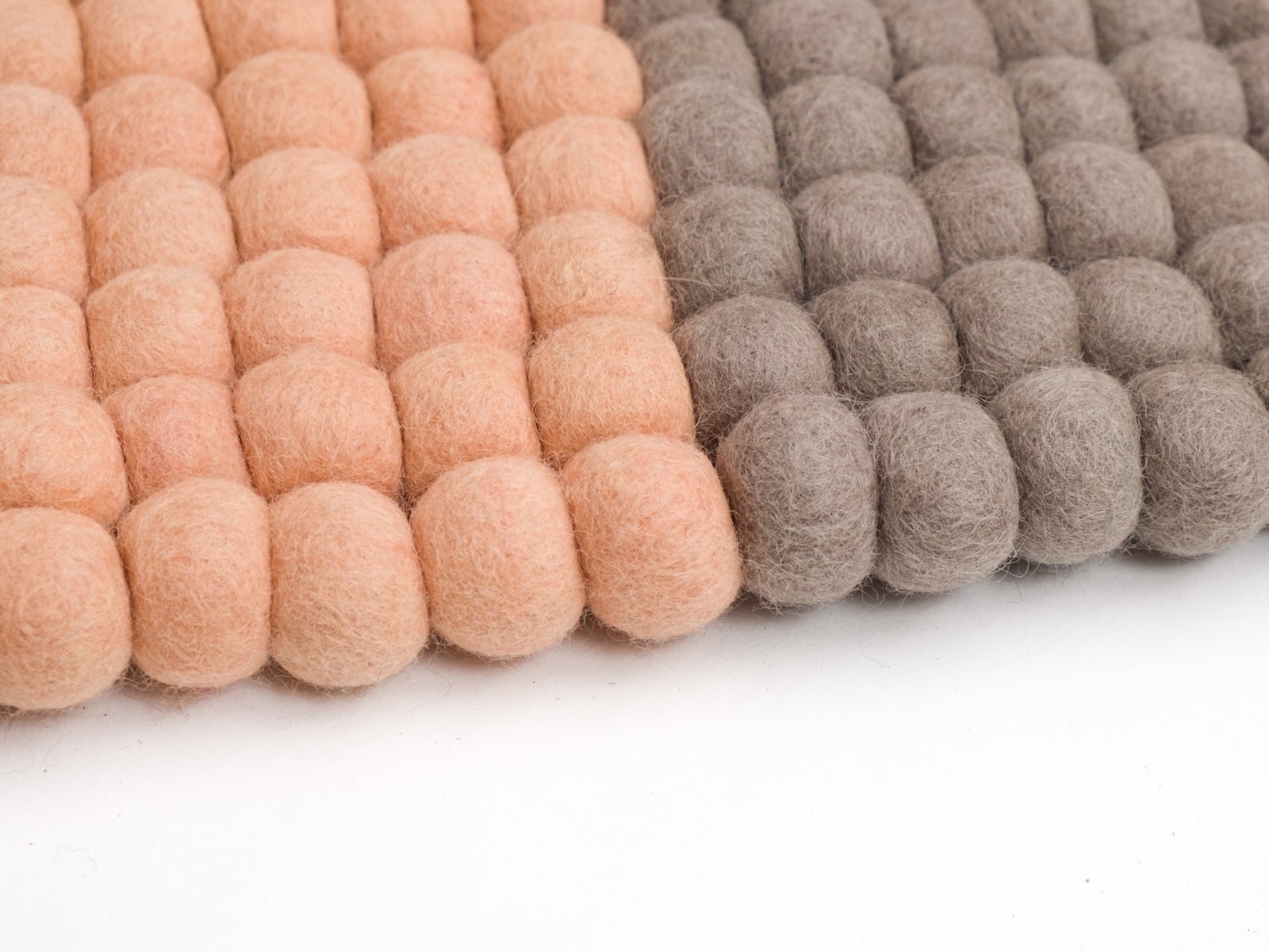 myfelt Cube aus Schurwolle – Bild 4