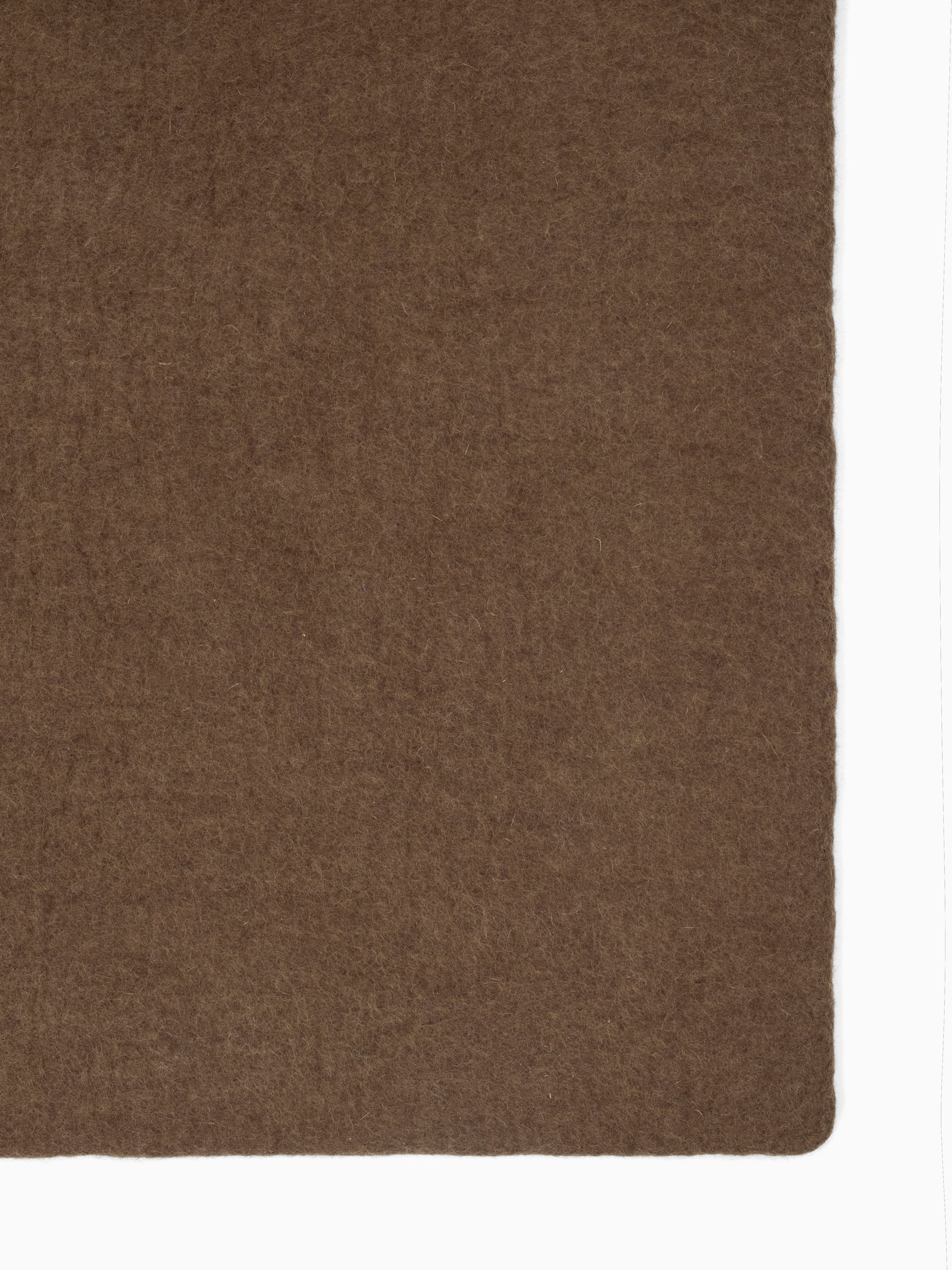 myfelt Egon Filzkugelteppich Braun aus Schurwolle – Bild 5