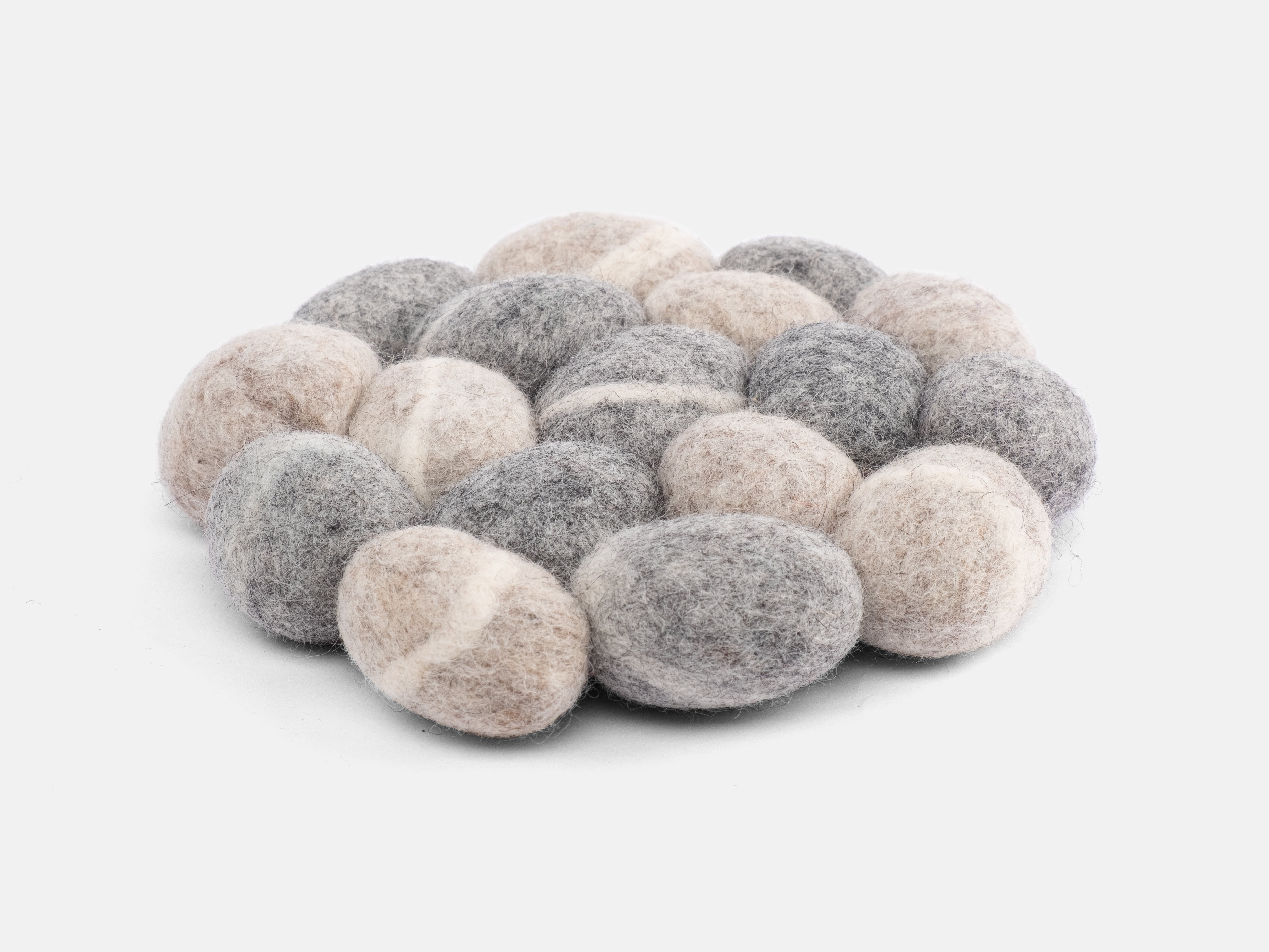 myfelt Ernie Untersetzer Grau, Beige aus Schurwolle – Bild 3