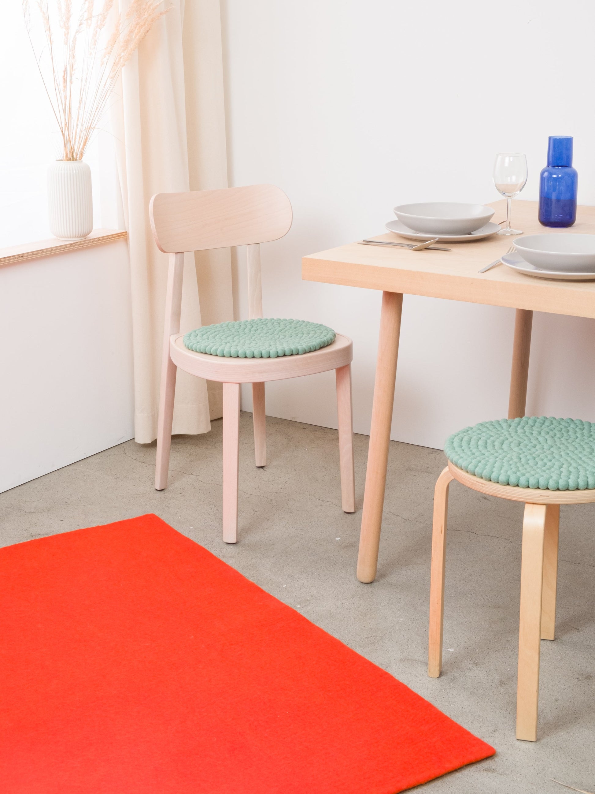 myfelt Fine Sitzkissen Blau aus Schurwolle – Bild 6