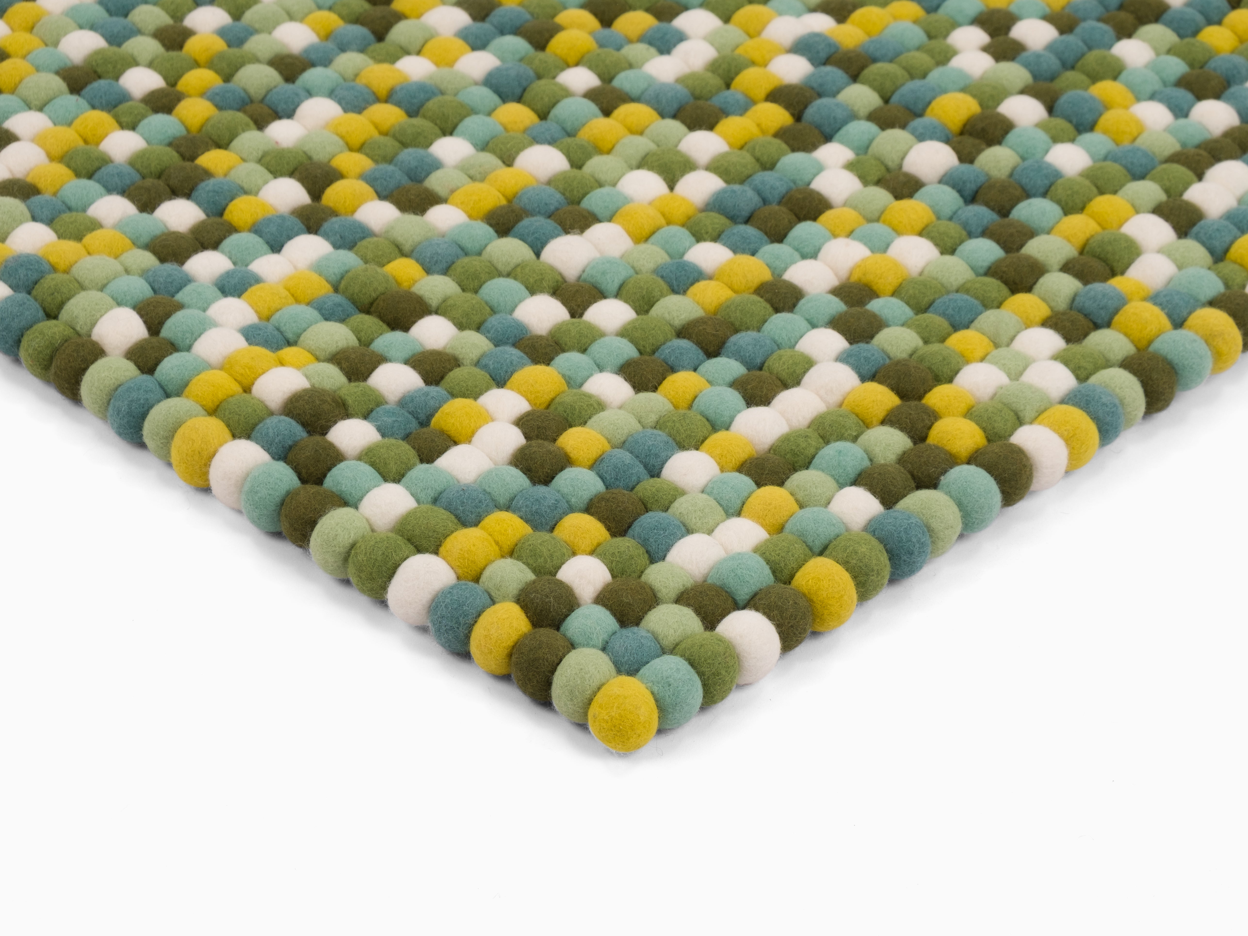 myfelt Finn Filzkugelteppich Blau, Grün, Gelb aus Schurwolle – Bild 8