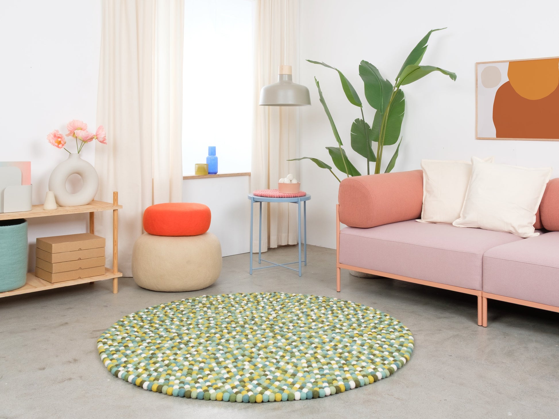 myfelt Finn Filzkugelteppich Blau, Grün, Gelb aus Schurwolle – Bild 3