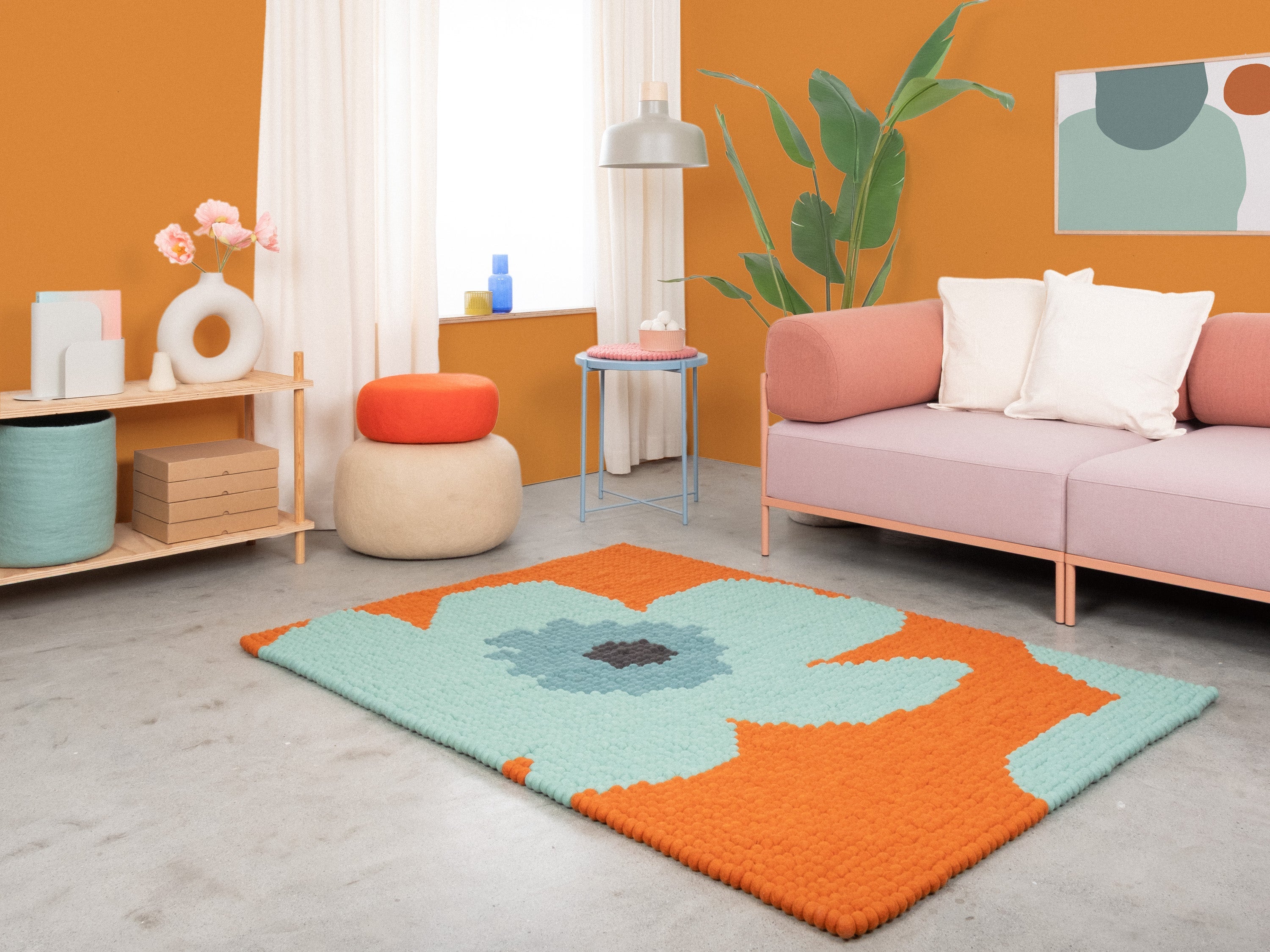 myfelt Anny Filzkugelteppich Grau, Blau, Rot aus Schurwolle – Bild 3