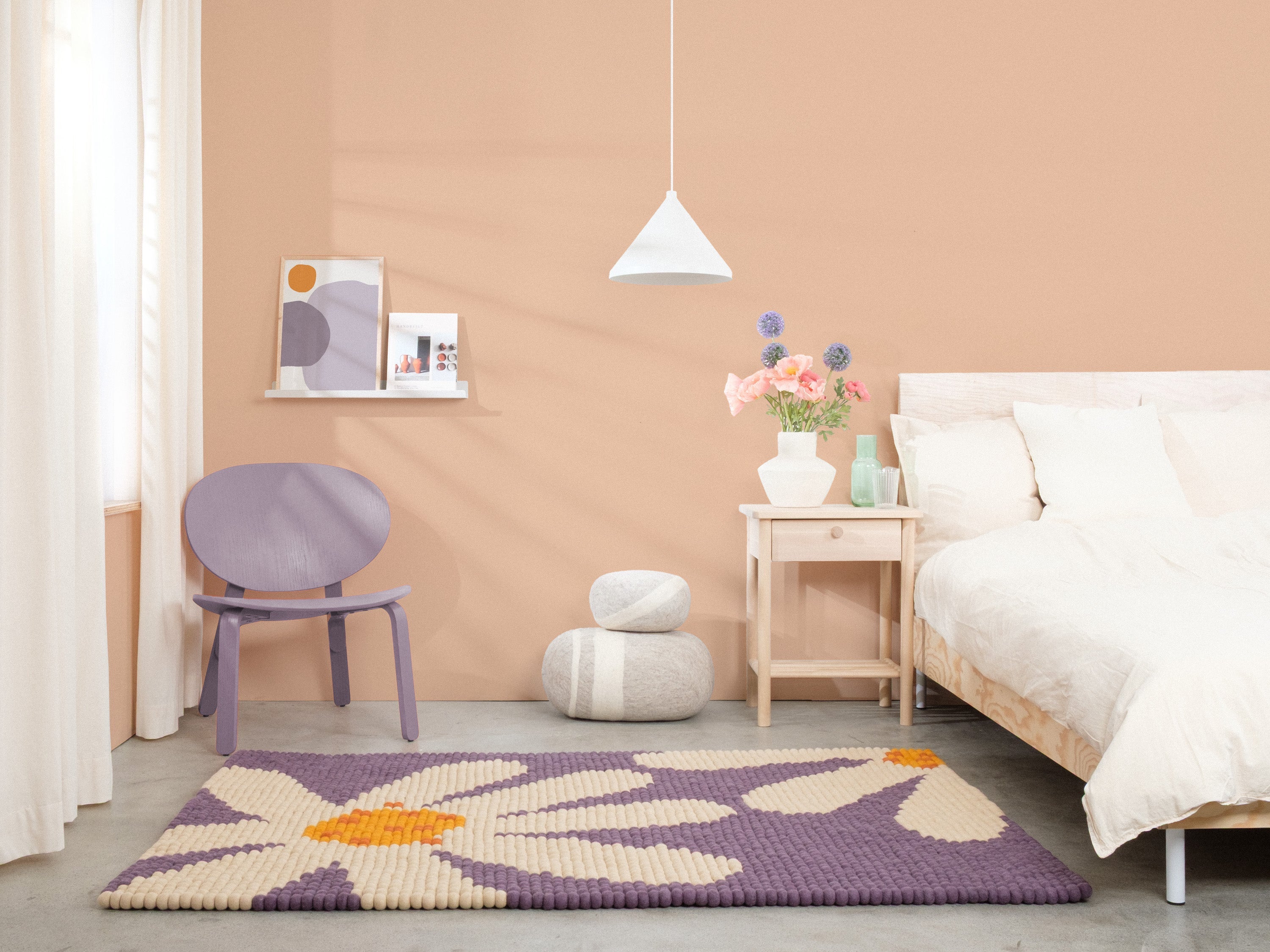 myfelt Daisy Filzkugelteppich aus Schurwolle – Bild 6