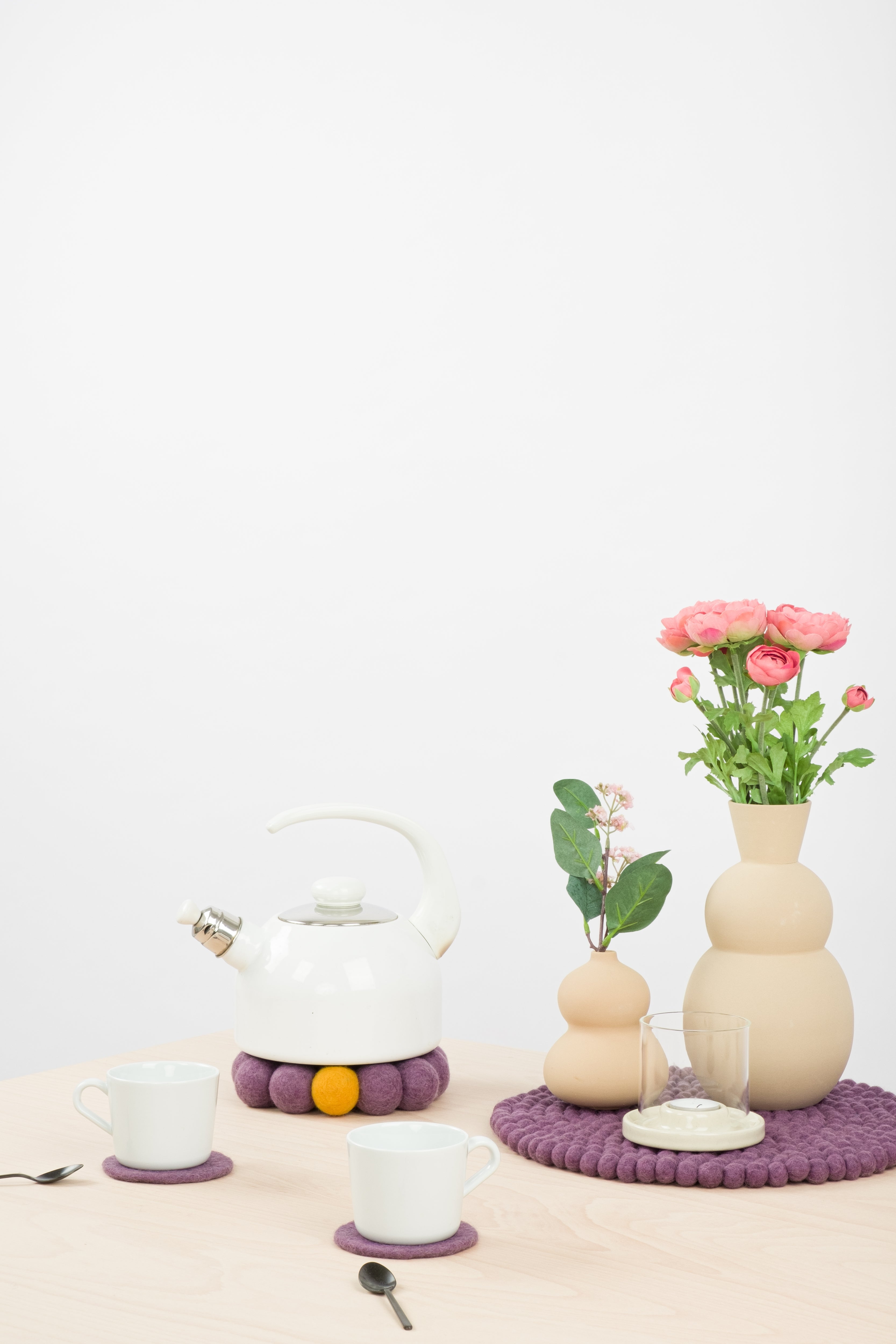 myfelt Frida Big One Untersetzer Lila aus Schurwolle – Bild 5