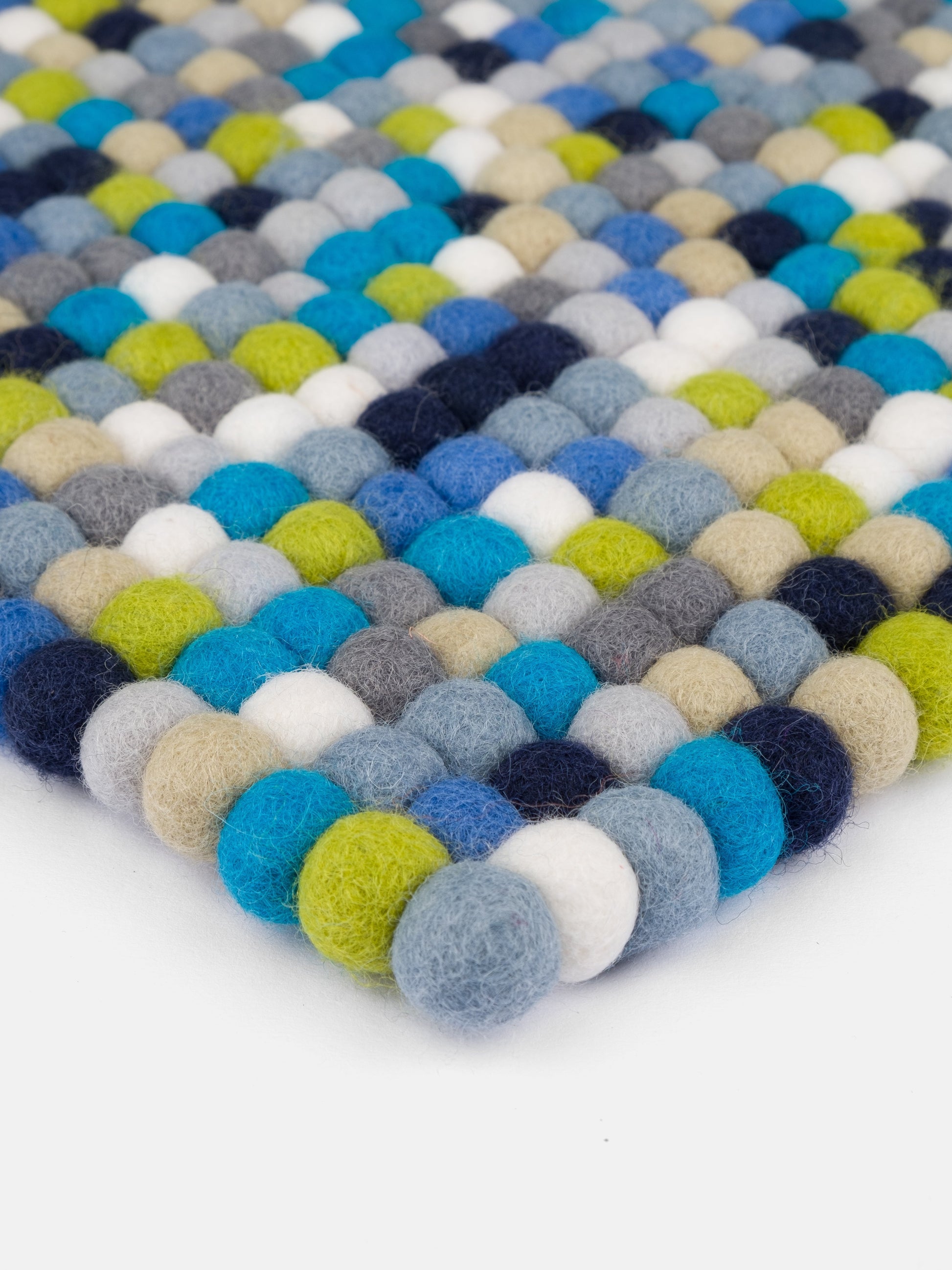 myfelt Fritz Sitzkissen aus Schurwolle – Bild 4