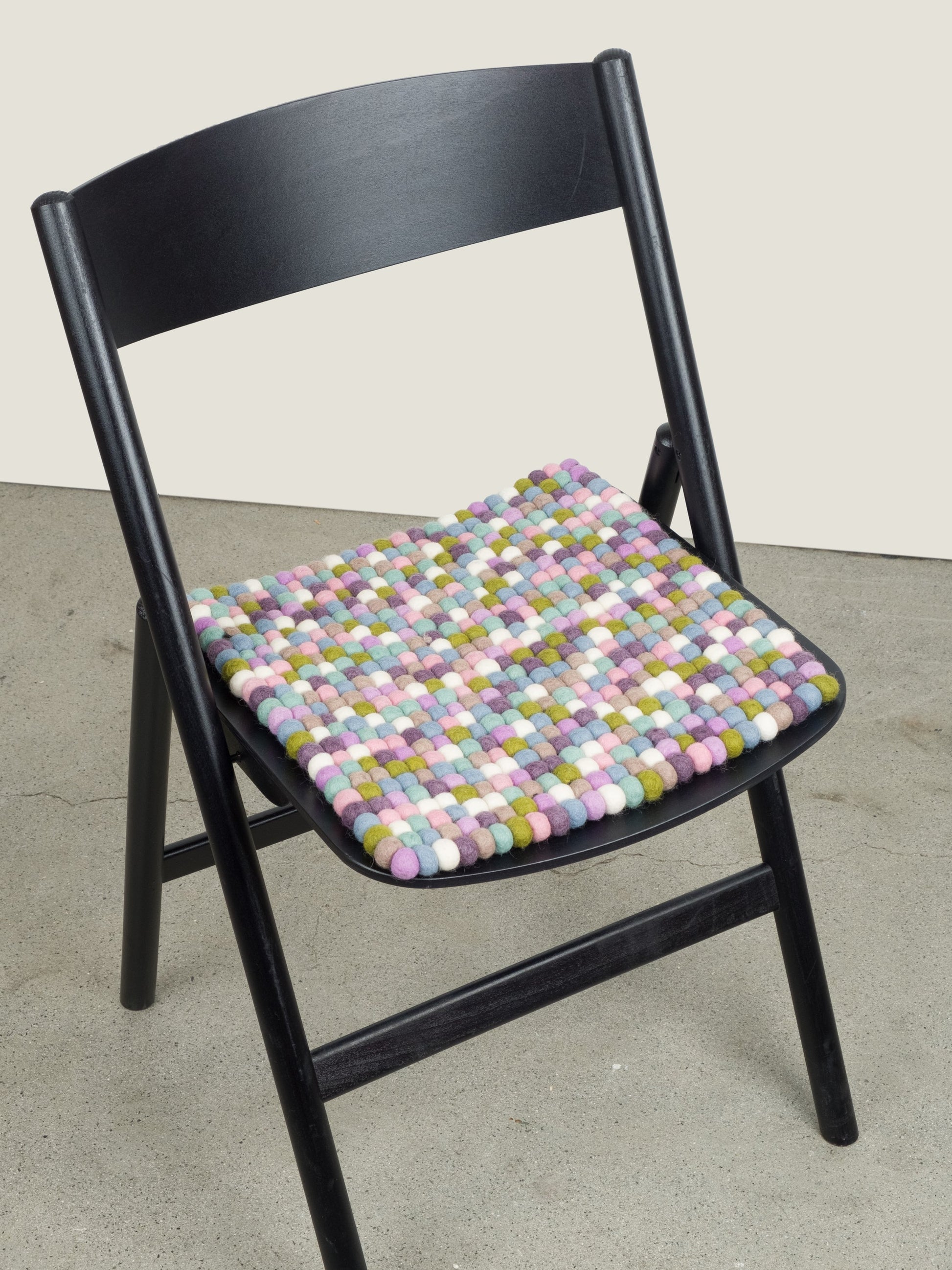 myfelt Greta Sitzkissen aus Schurwolle – Bild 5