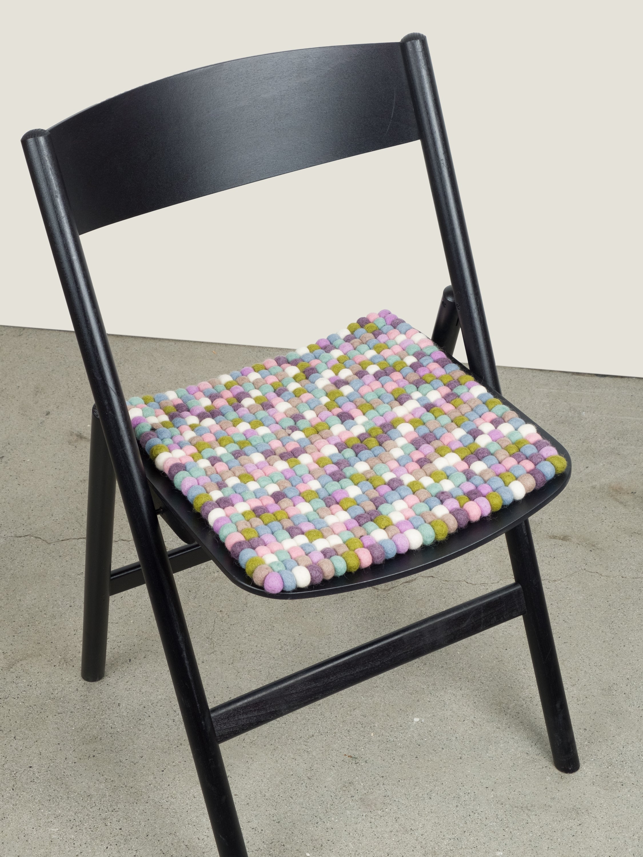myfelt Greta Sitzkissen aus Schurwolle – Bild 5