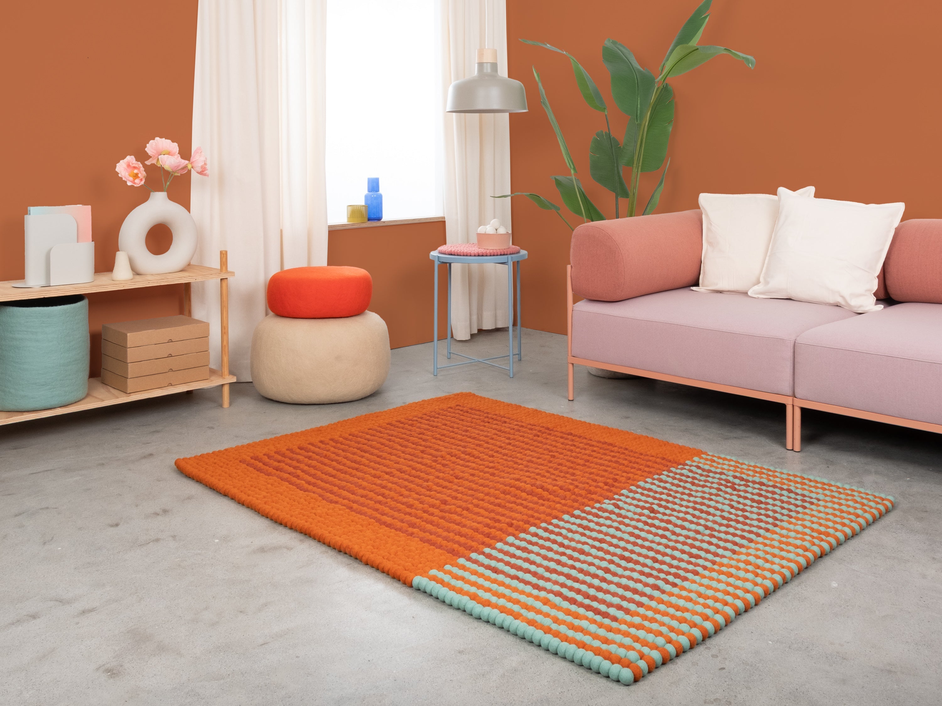 myfelt Sahara Filzkugelteppich Beige, Braun aus Schurwolle – Bild 4