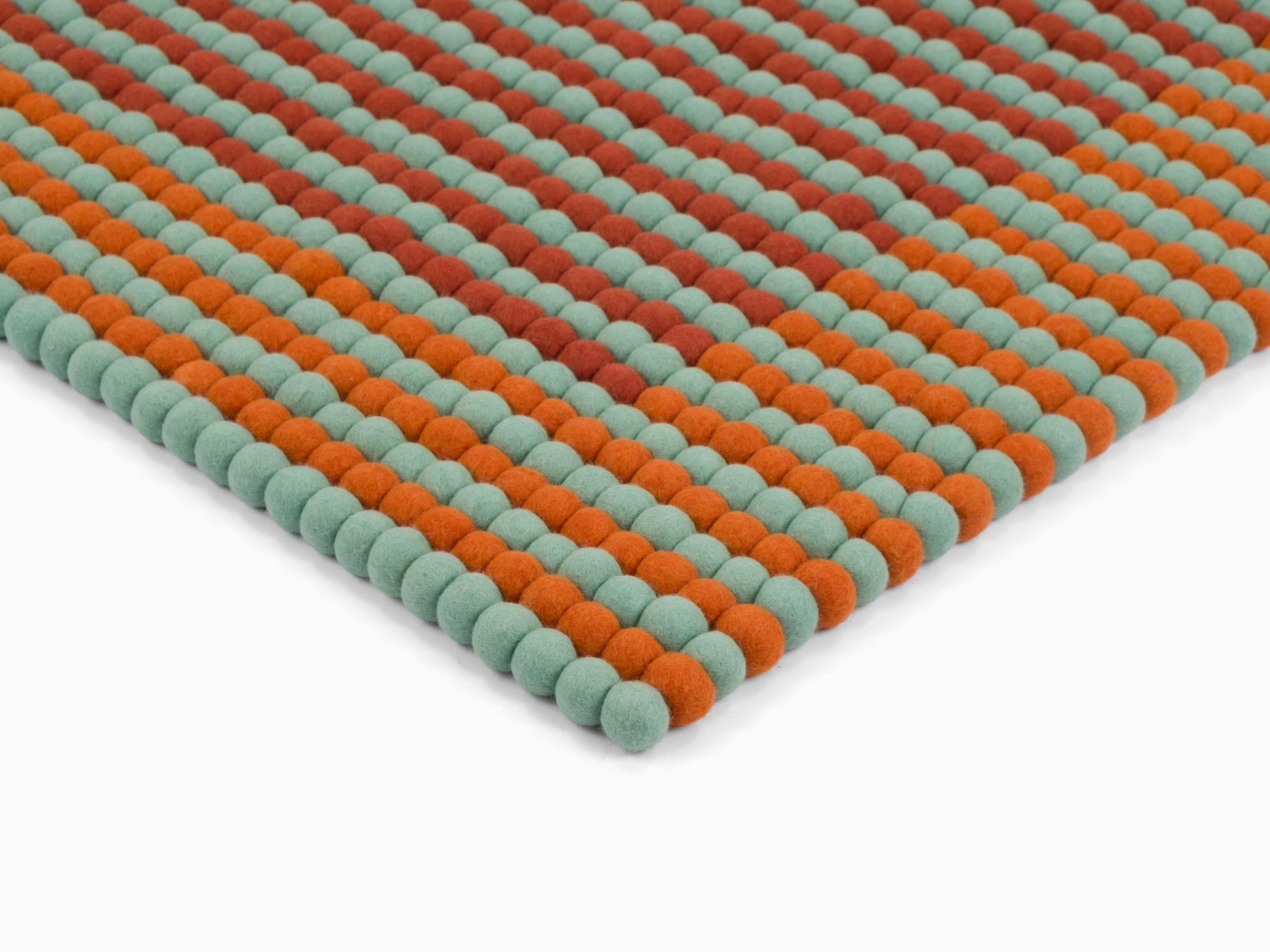 myfelt Sahara Filzkugelteppich Beige, Braun aus Schurwolle – Bild 7