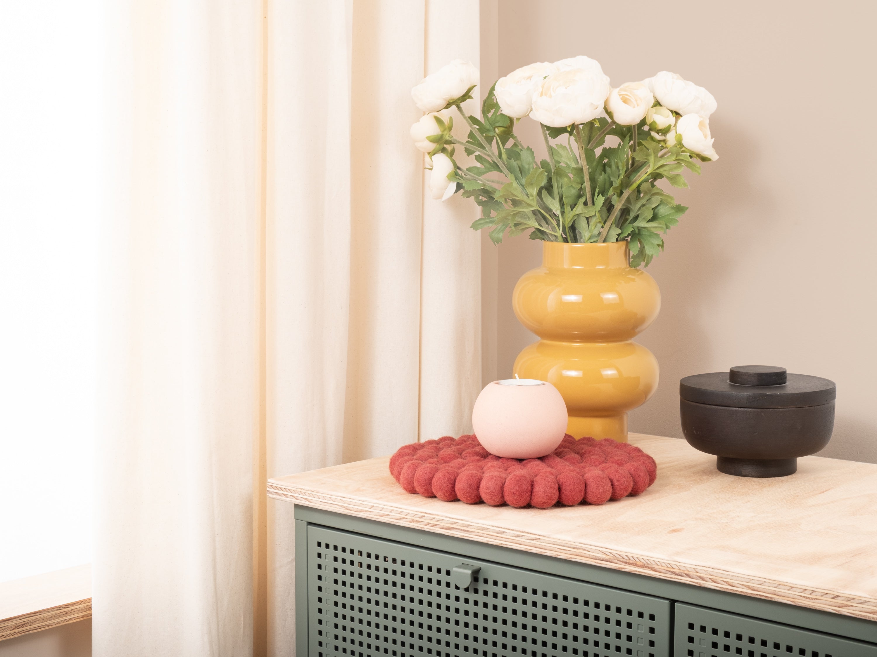 myfelt Kaja Untersetzer Rot aus Schurwolle – Bild 5