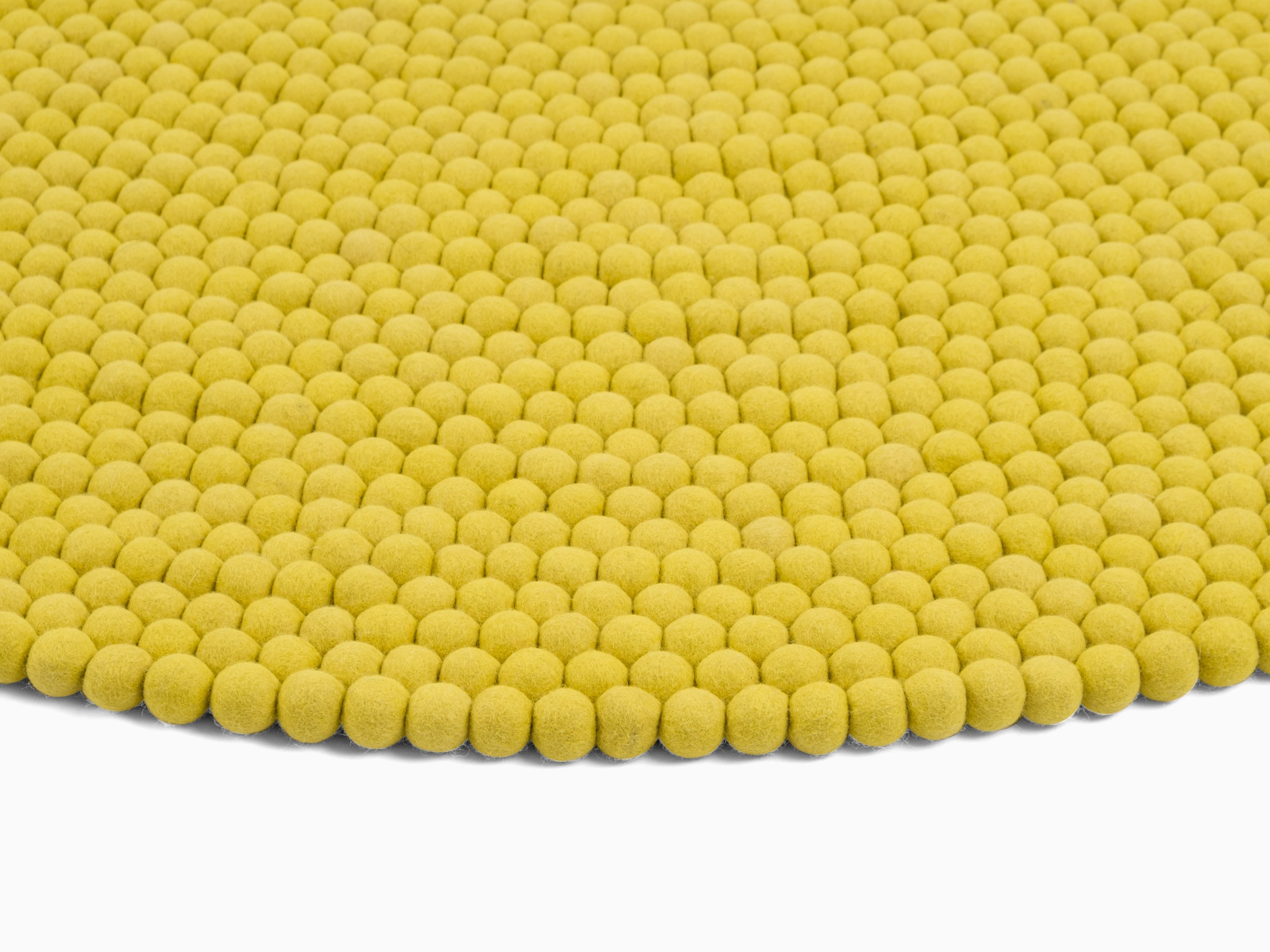 myfelt Kata Filzkugelteppich Grün, Gelb aus Schurwolle – Bild 8