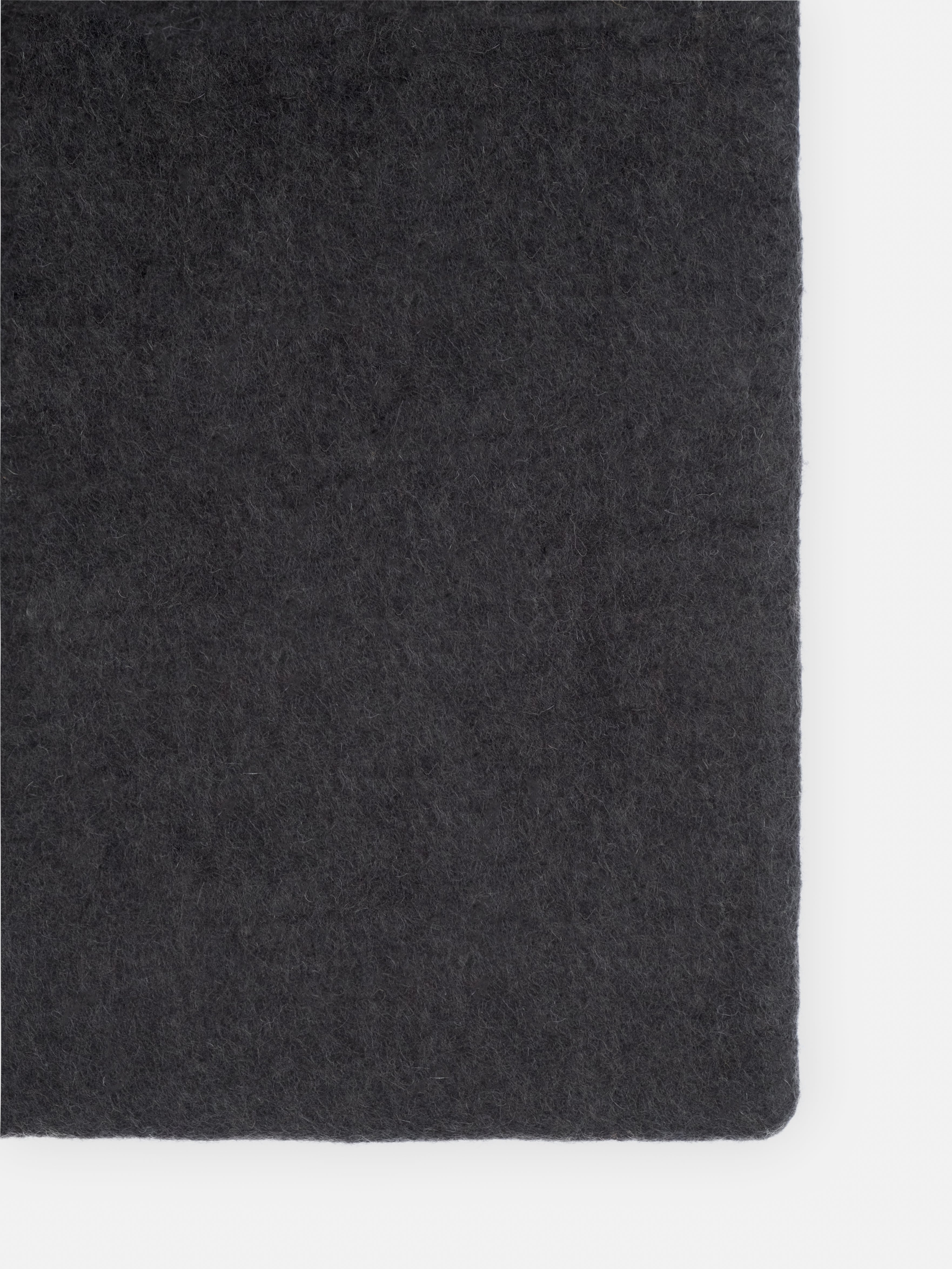 myfelt Kuno Filzkugelteppich Grau aus Schurwolle – Bild 7