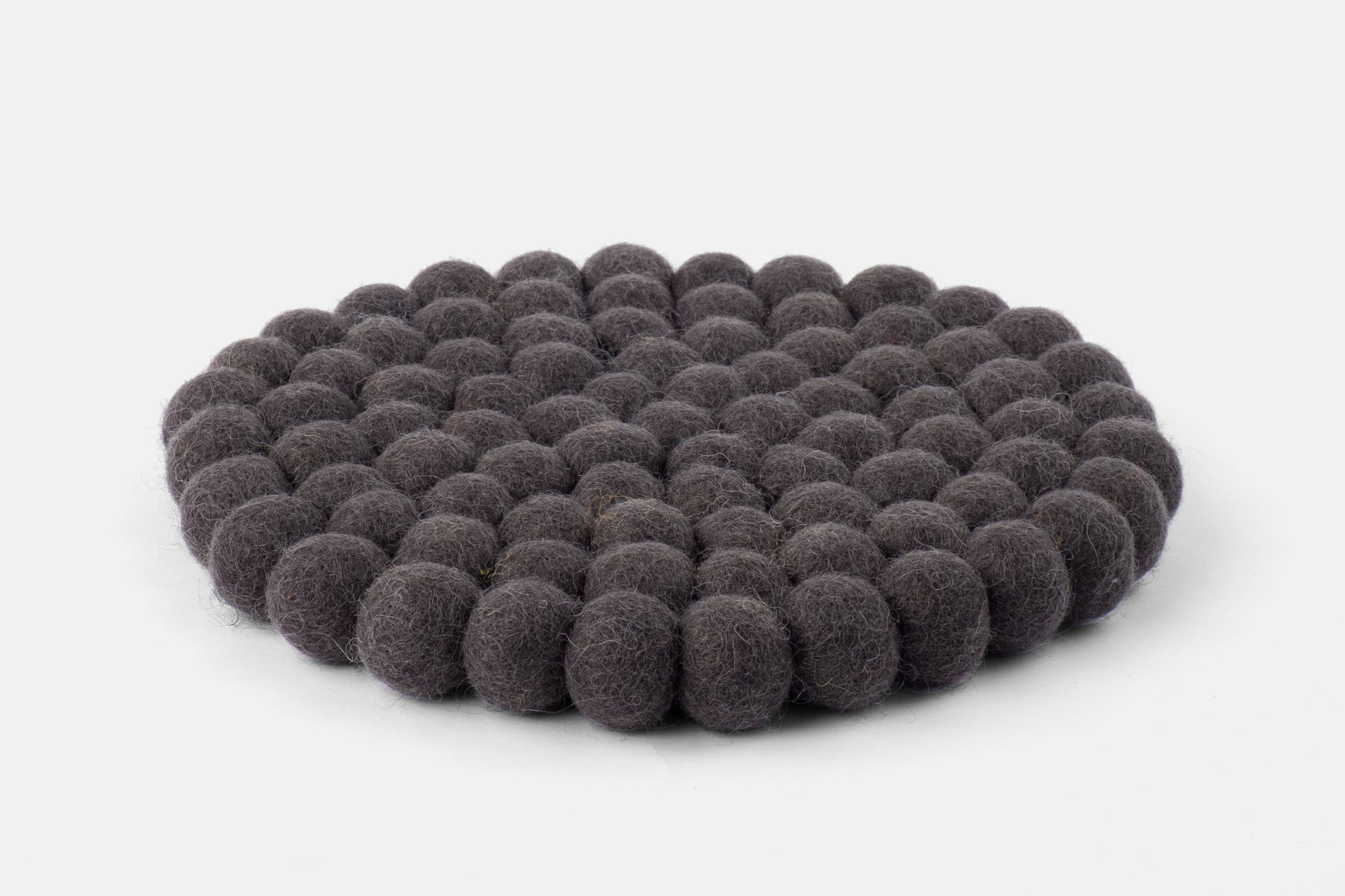 myfelt Kuno Untersetzer Grau aus Schurwolle – Bild 4