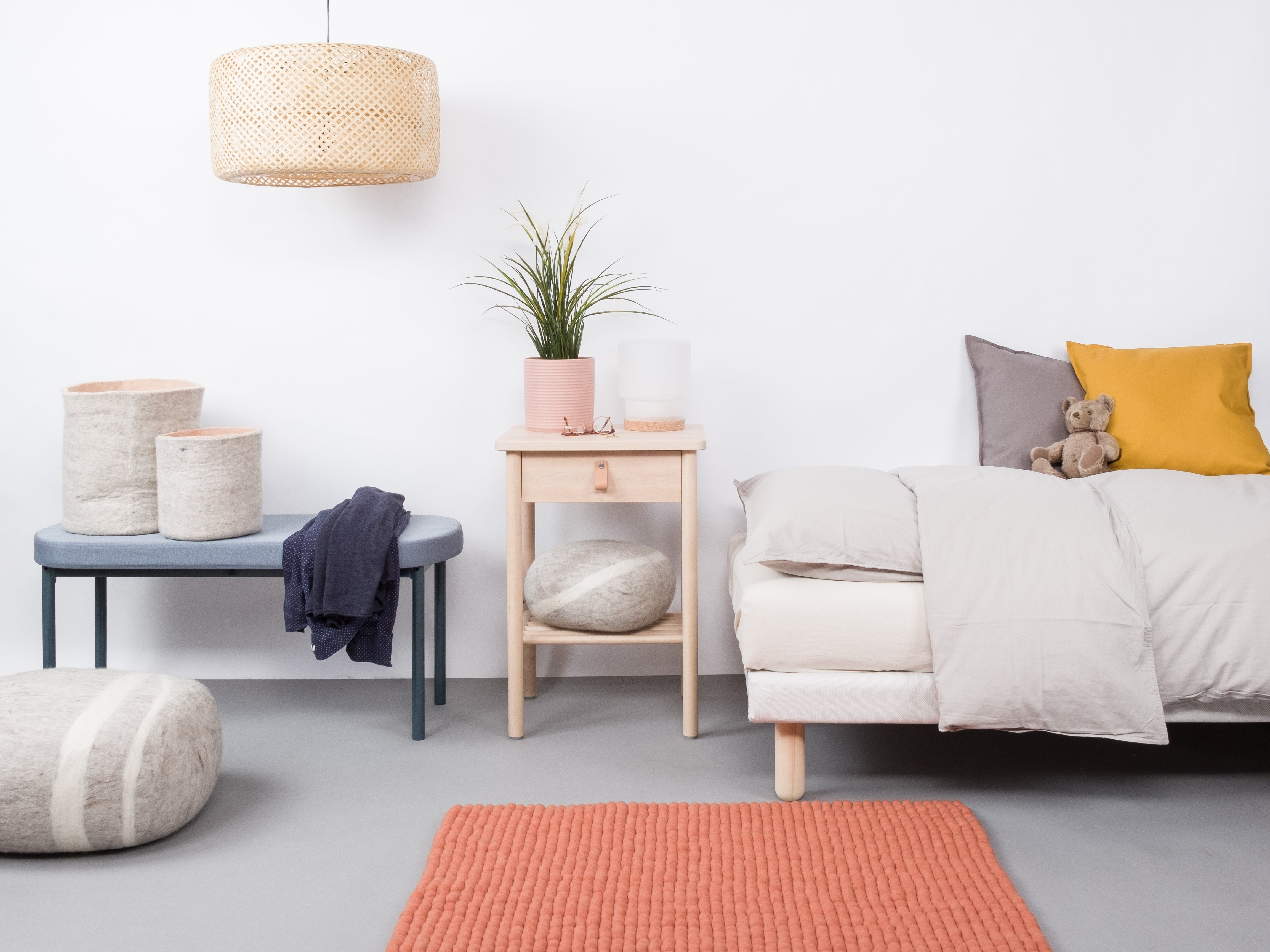 myfelt Lea Filzkugelteppich aus Schurwolle – Bild 4