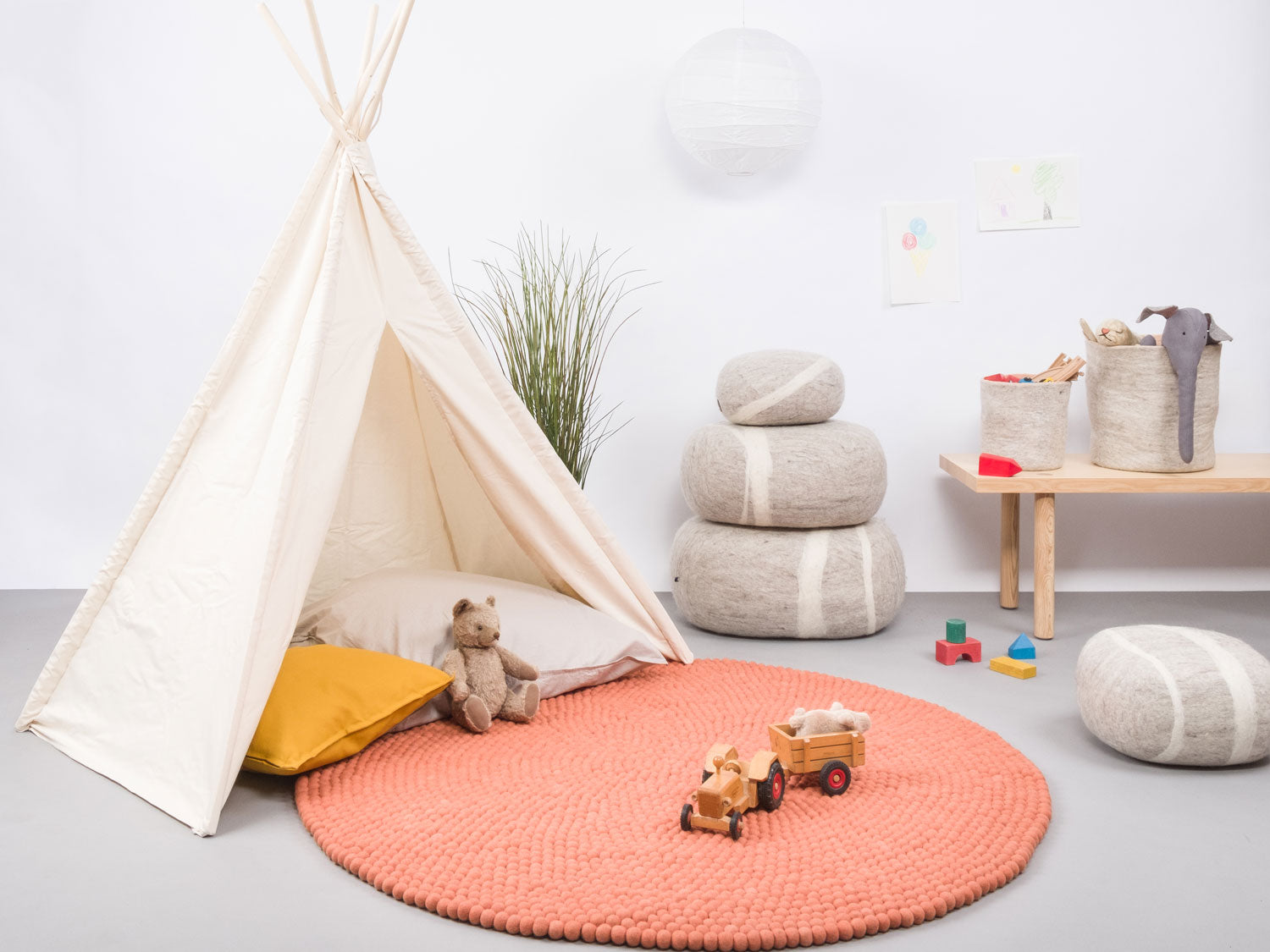 myfelt Lea Filzkugelteppich aus Schurwolle – Bild 4