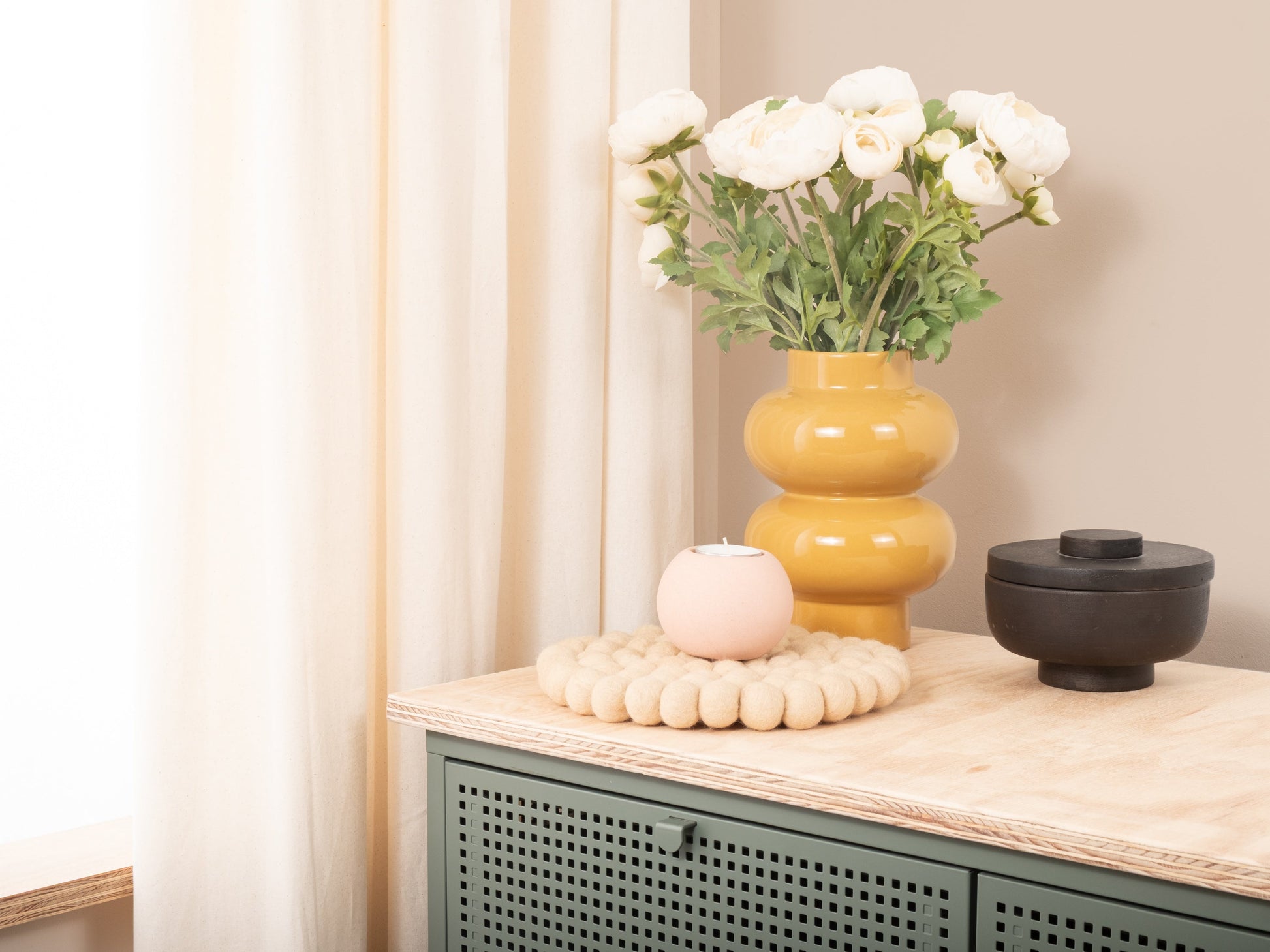 myfelt Levi Untersetzer Beige aus Schurwolle – Bild 5