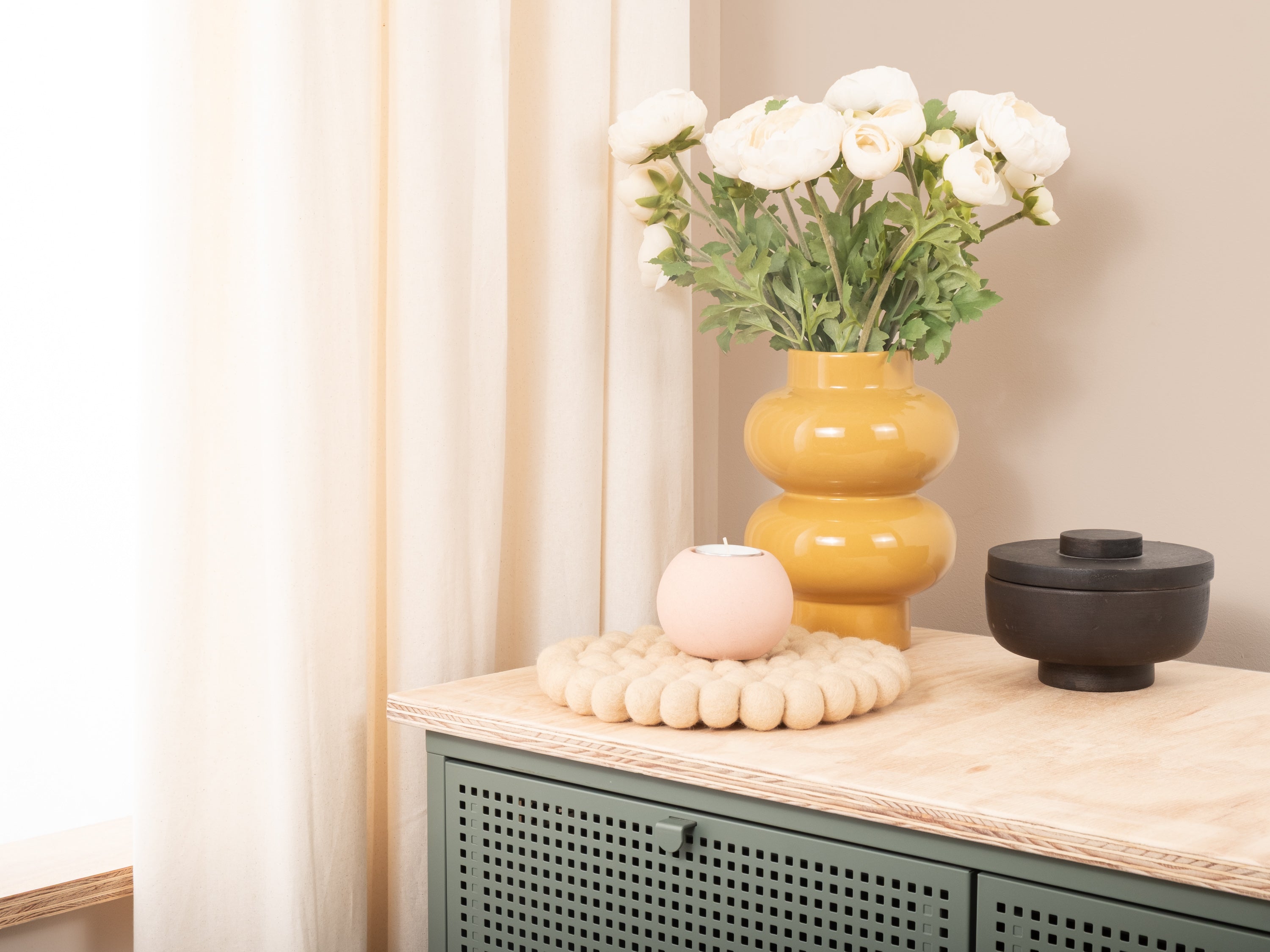 myfelt Levi Untersetzer Beige aus Schurwolle – Bild 5