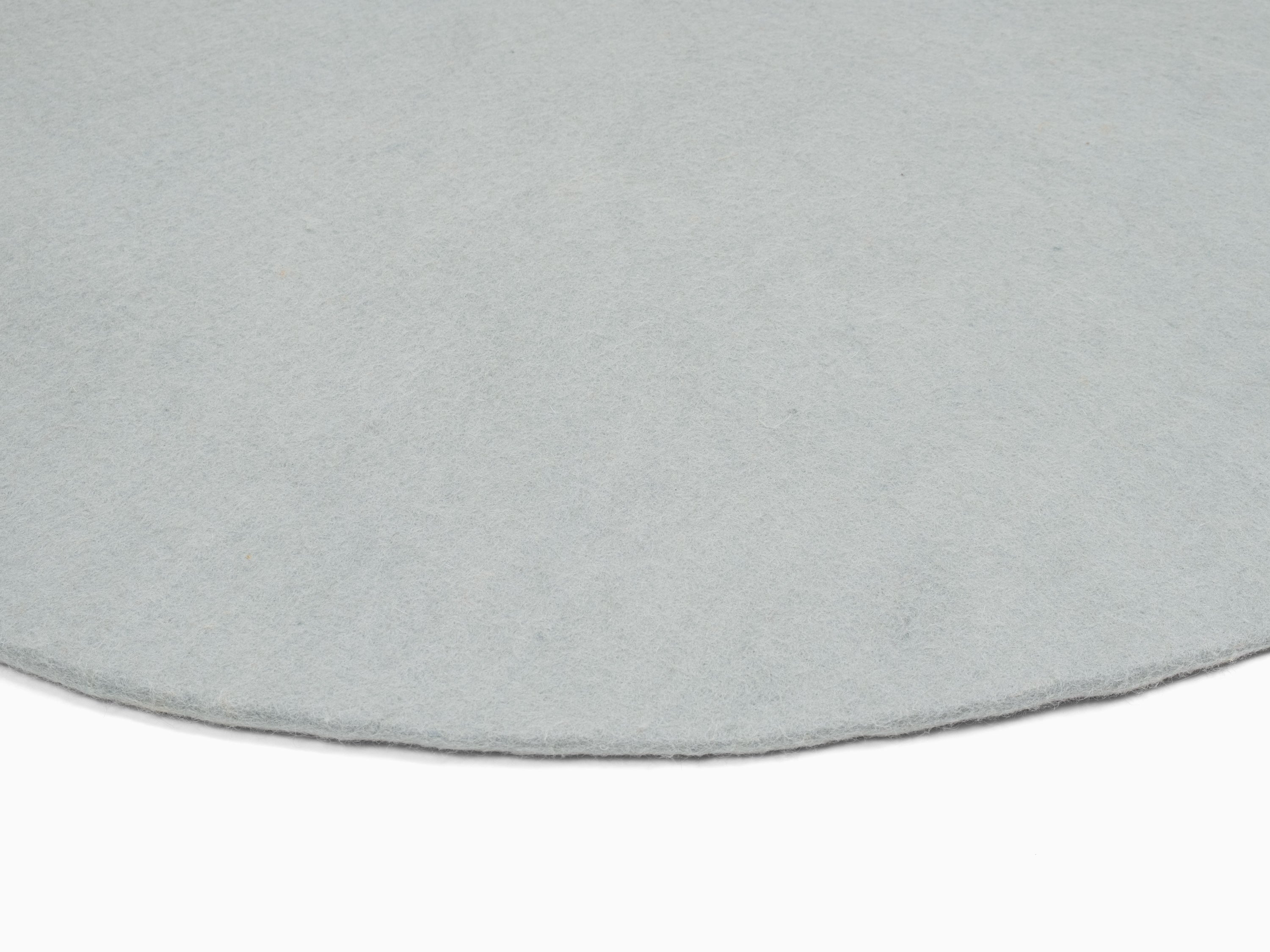 myfelt Liv Filzkugelteppich Blau, Beige, Weiß aus Schurwolle – Bild 6