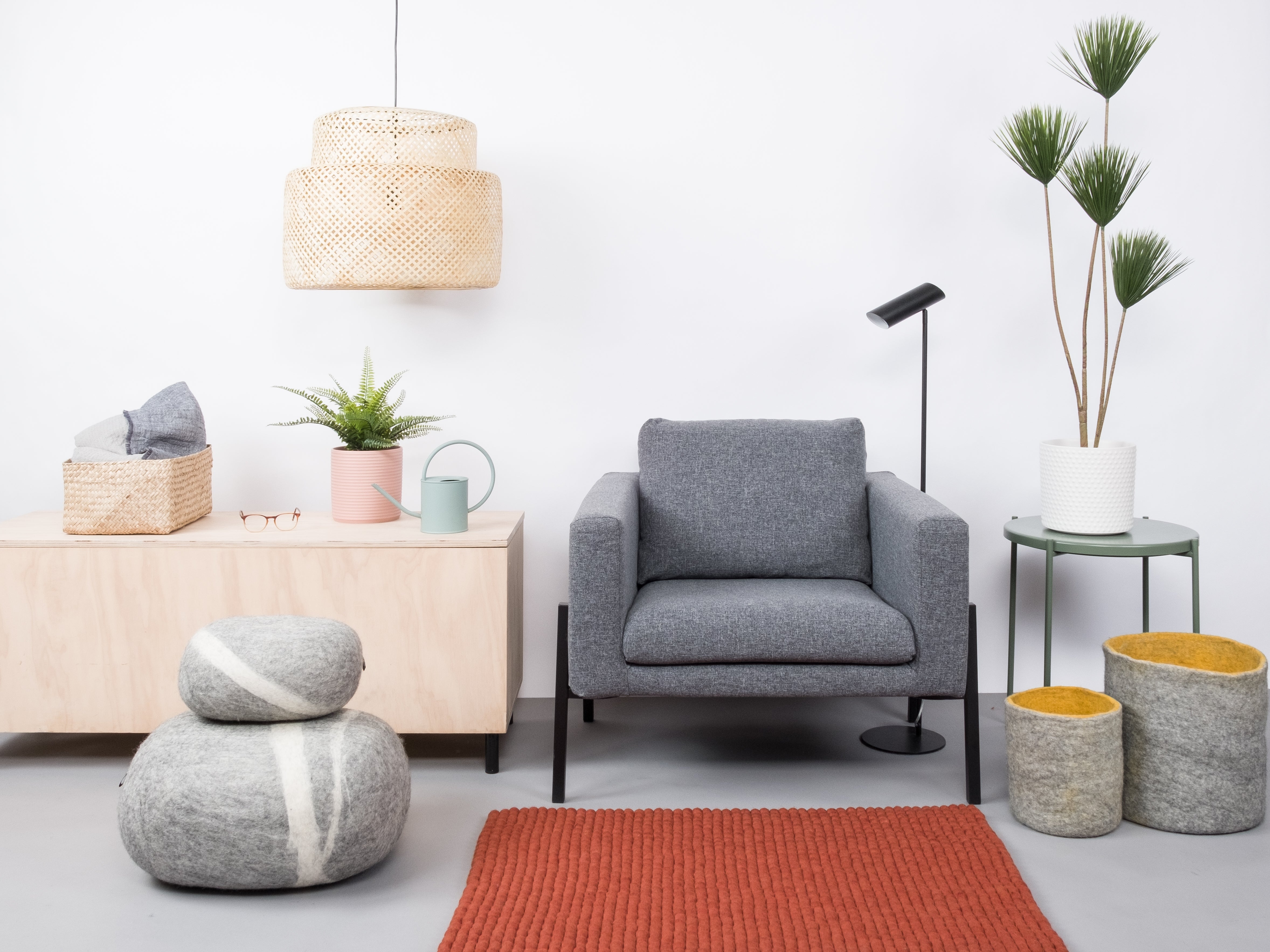 myfelt Lora Filzkugelteppich Rot aus Schurwolle – Bild 5