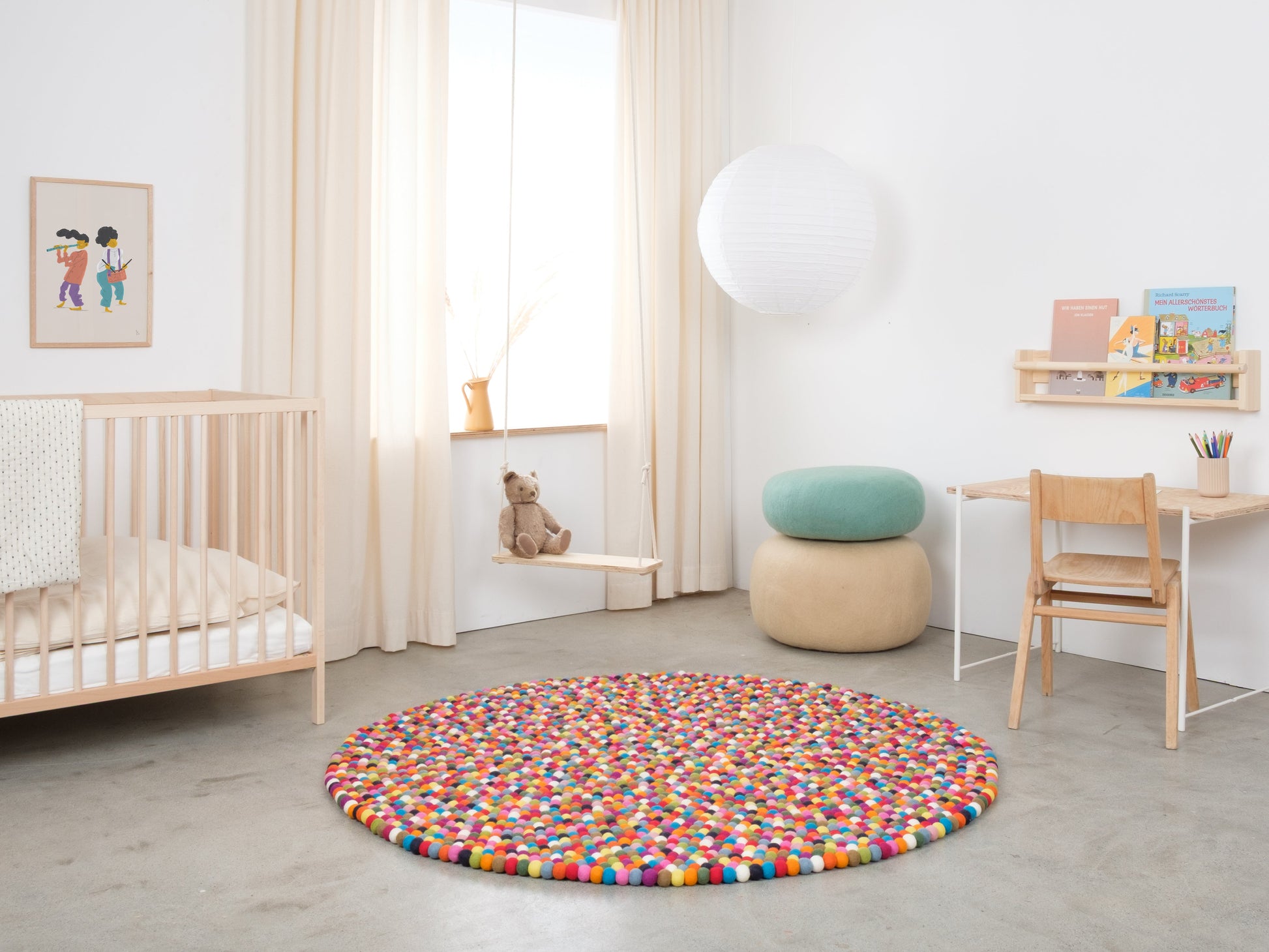 myfelt Lotte Filzkugelteppich Blau, Orange aus Schurwolle – Bild 5
