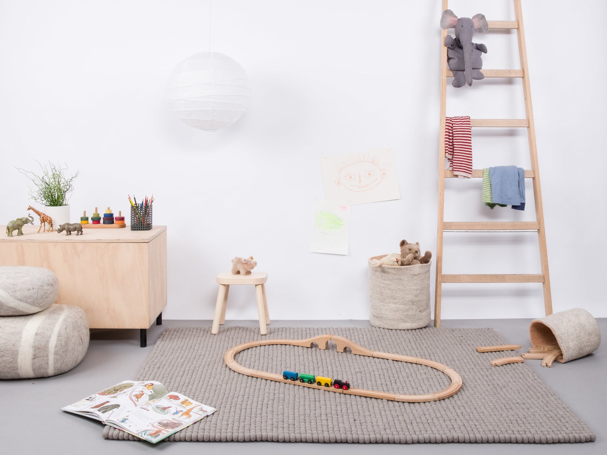 myfelt Luis Rugs Grau aus Schurwolle – Bild 3