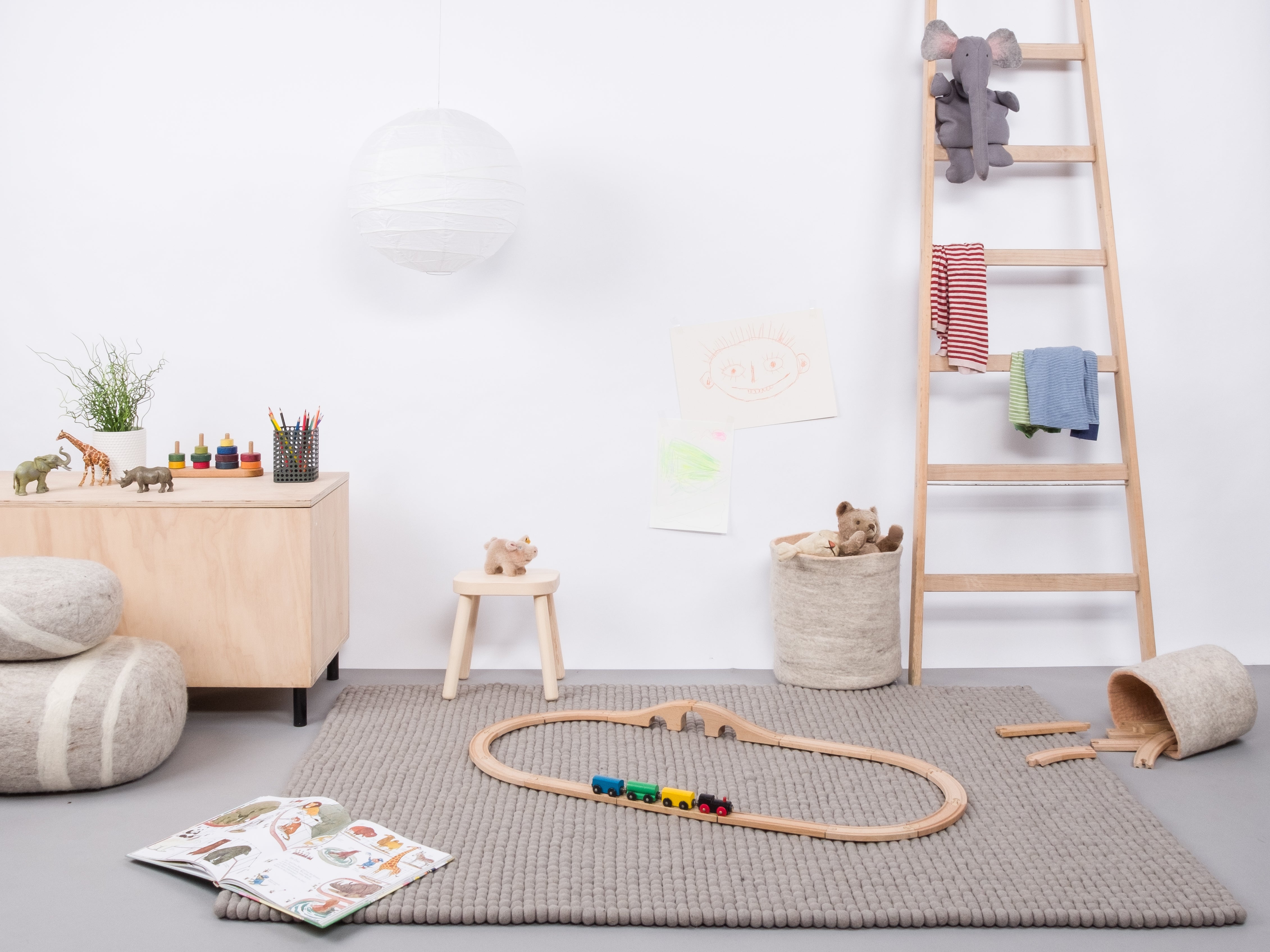 myfelt Luis Rugs Grau aus Schurwolle – Bild 3
