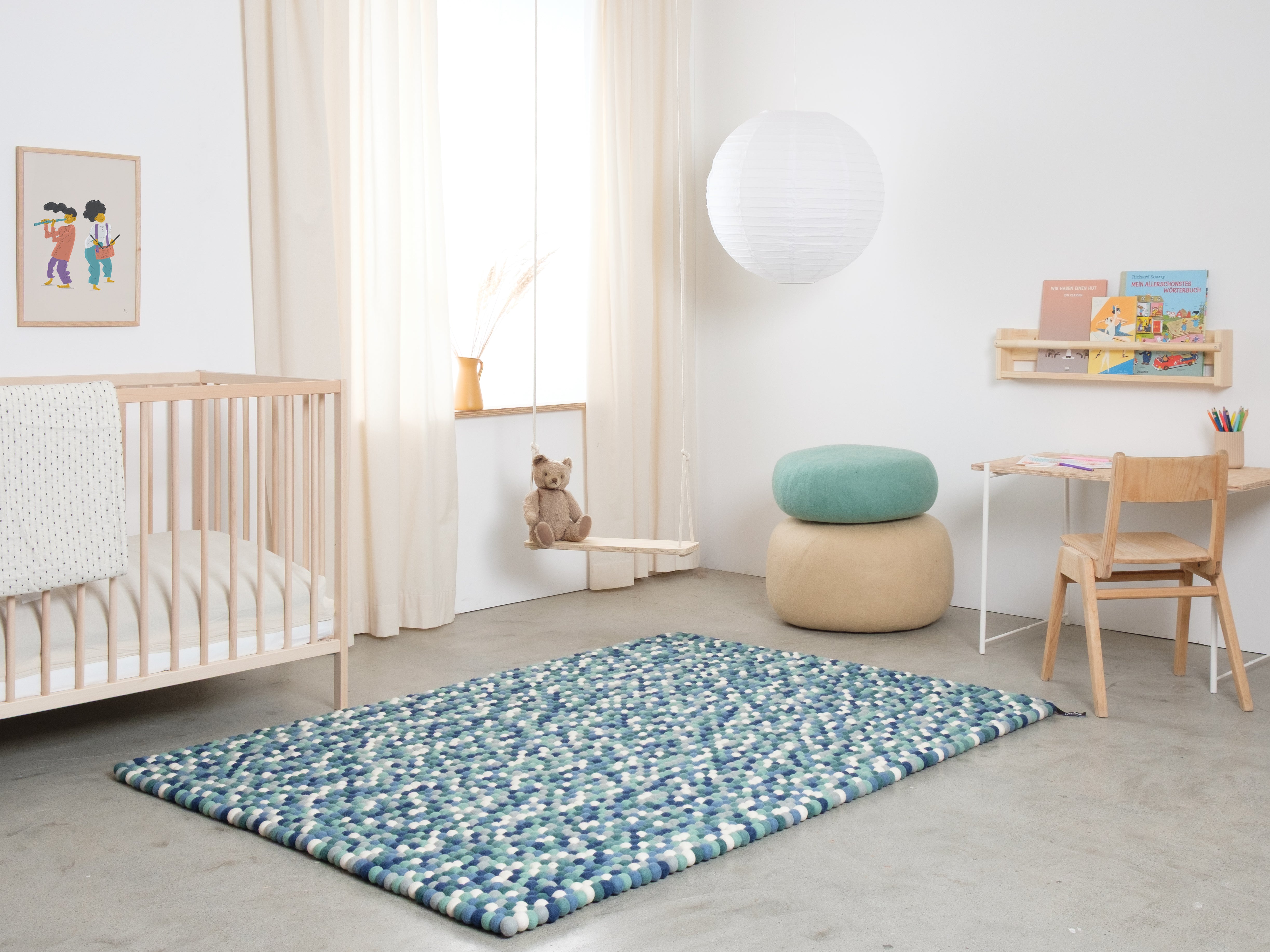 myfelt Mare Filzkugelteppich Blau, Grün aus Schurwolle – Bild 6