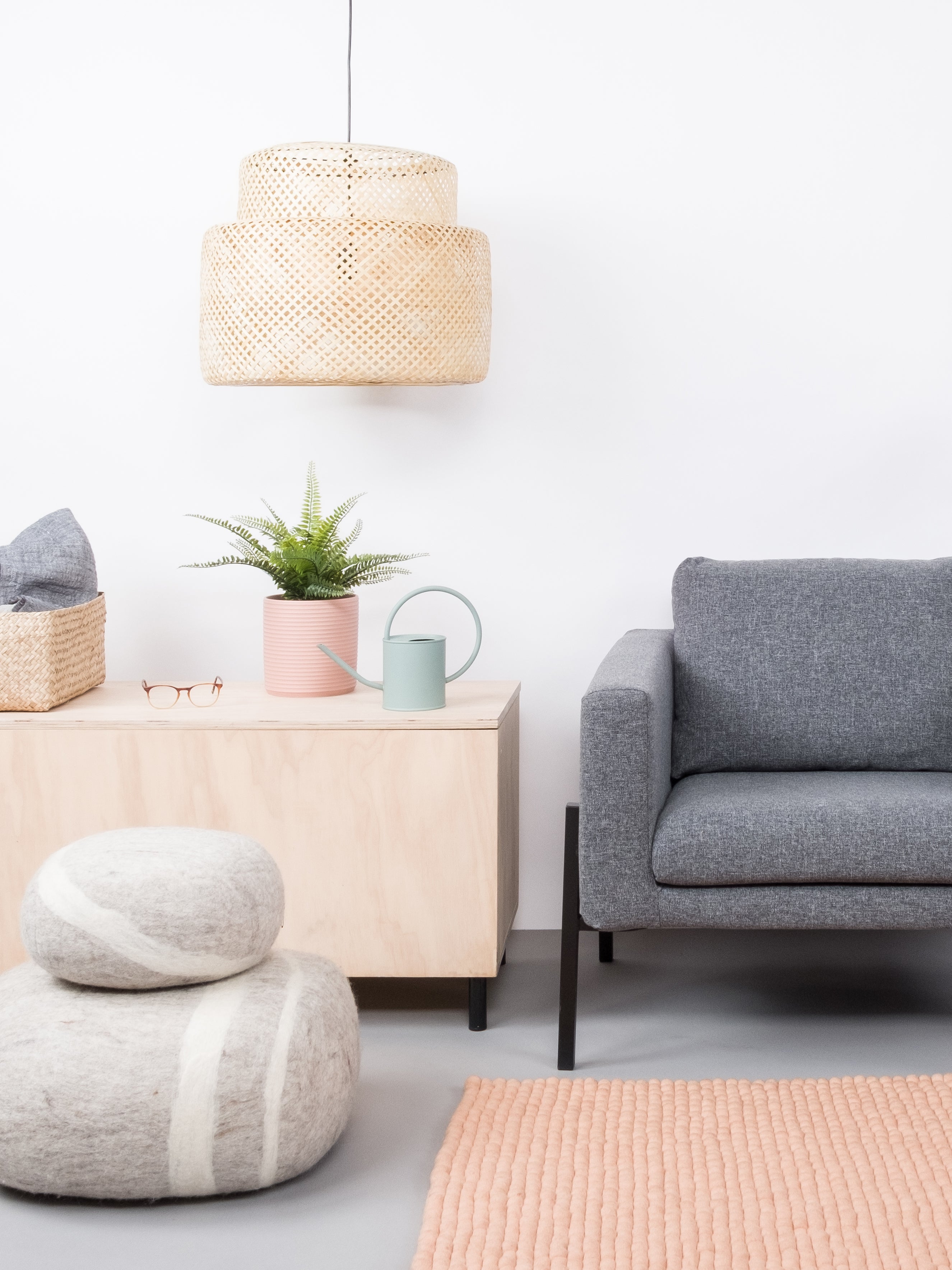 myfelt Merle Filzkugelteppich Rosa aus Schurwolle – Bild 2