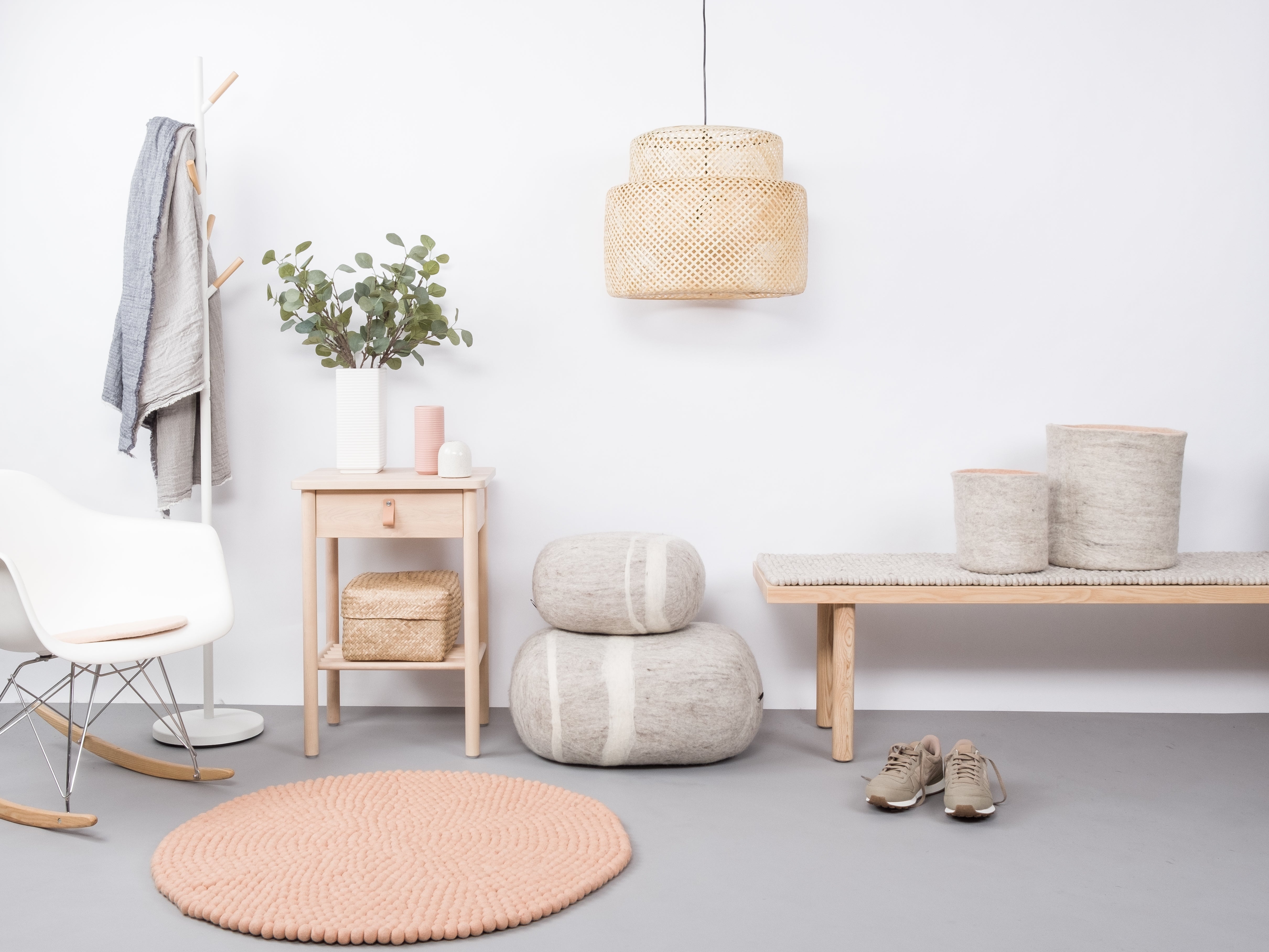 myfelt Merle Filzkugelteppich Rosa aus Schurwolle – Bild 6