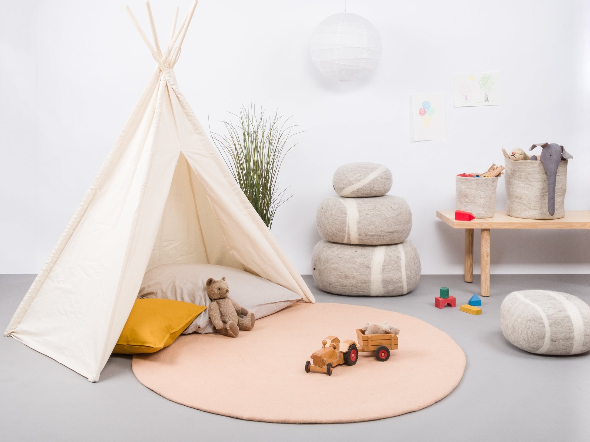 myfelt Merle Filzkugelteppich Rosa aus Schurwolle – Bild 5