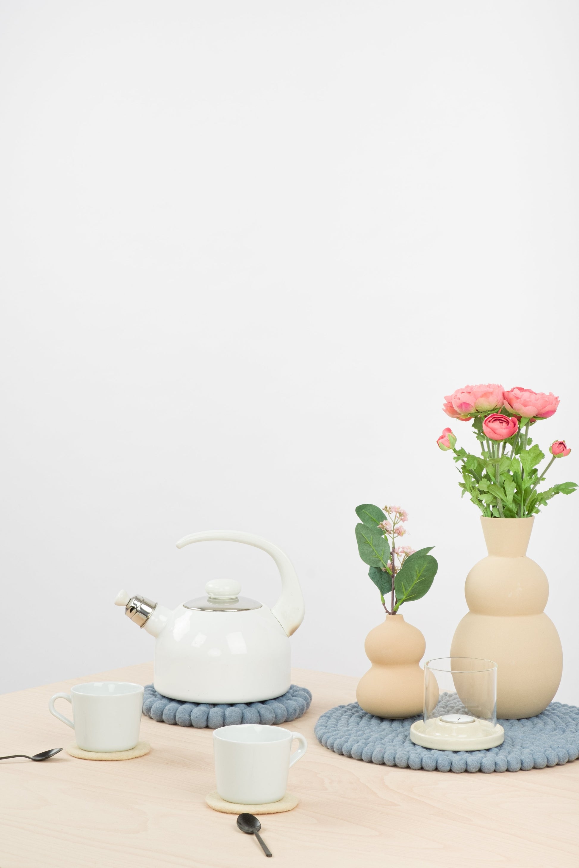 myfelt Mia Untersetzer Blau aus Schurwolle – Bild 2